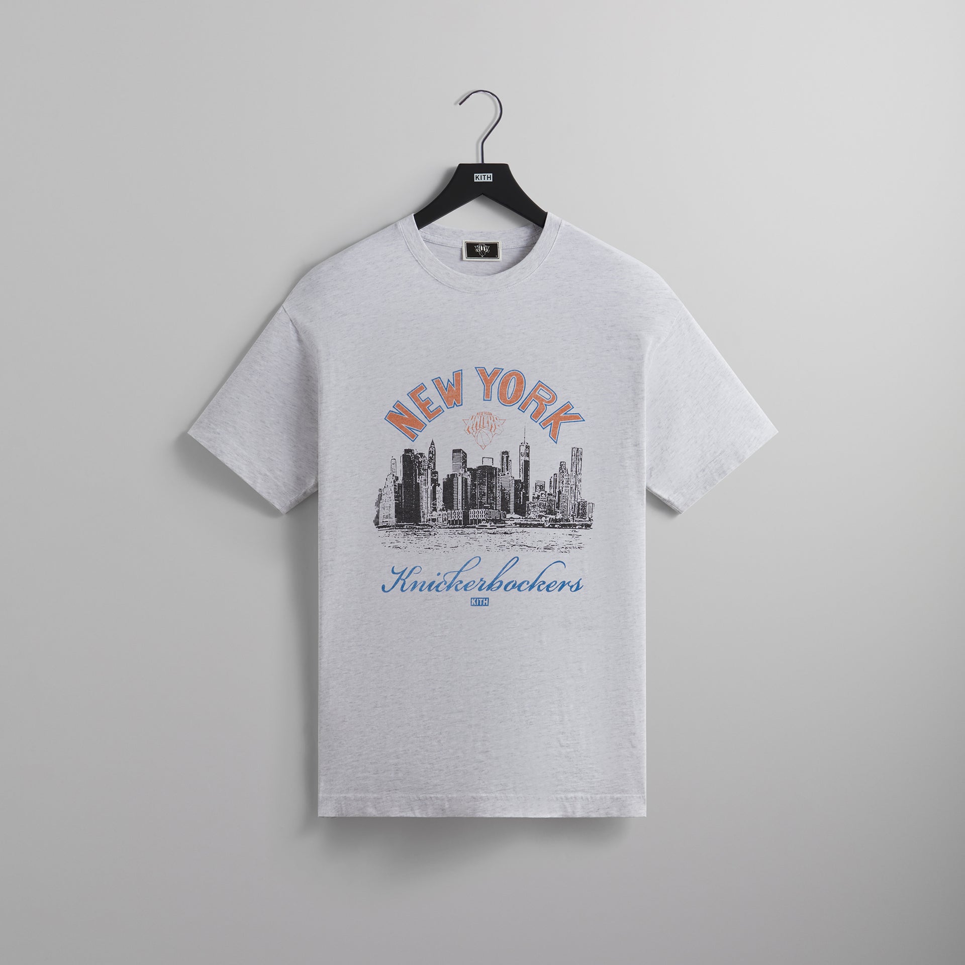 Erlebniswelt-fliegenfischenShops for the New York Knicks Skyline Vintage Tee - Light Heather Grey