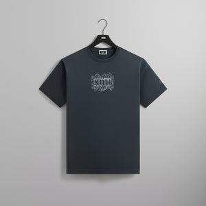 Classic Archive Essentials BIg Logo T-Shirt in COLD GREY 7