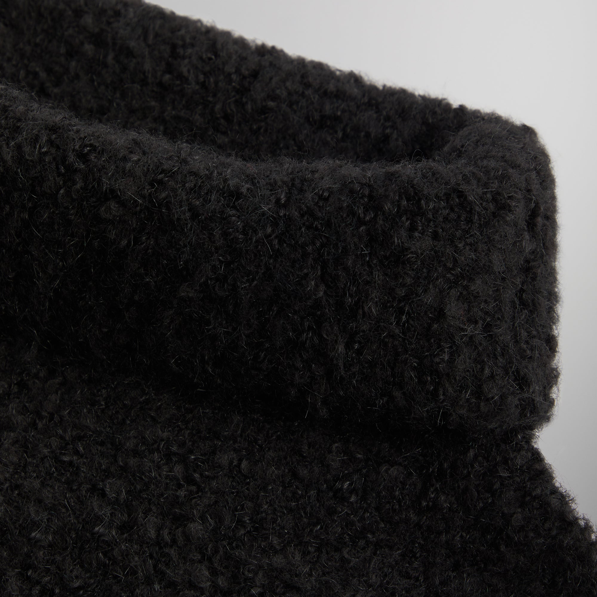 &Kin Speckled Boucle Walker Turtleneck - Black – Kith