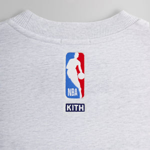 Kith for the New York Knicks Classic Vintage Nelson Crewneck - Light Heather Grey PH