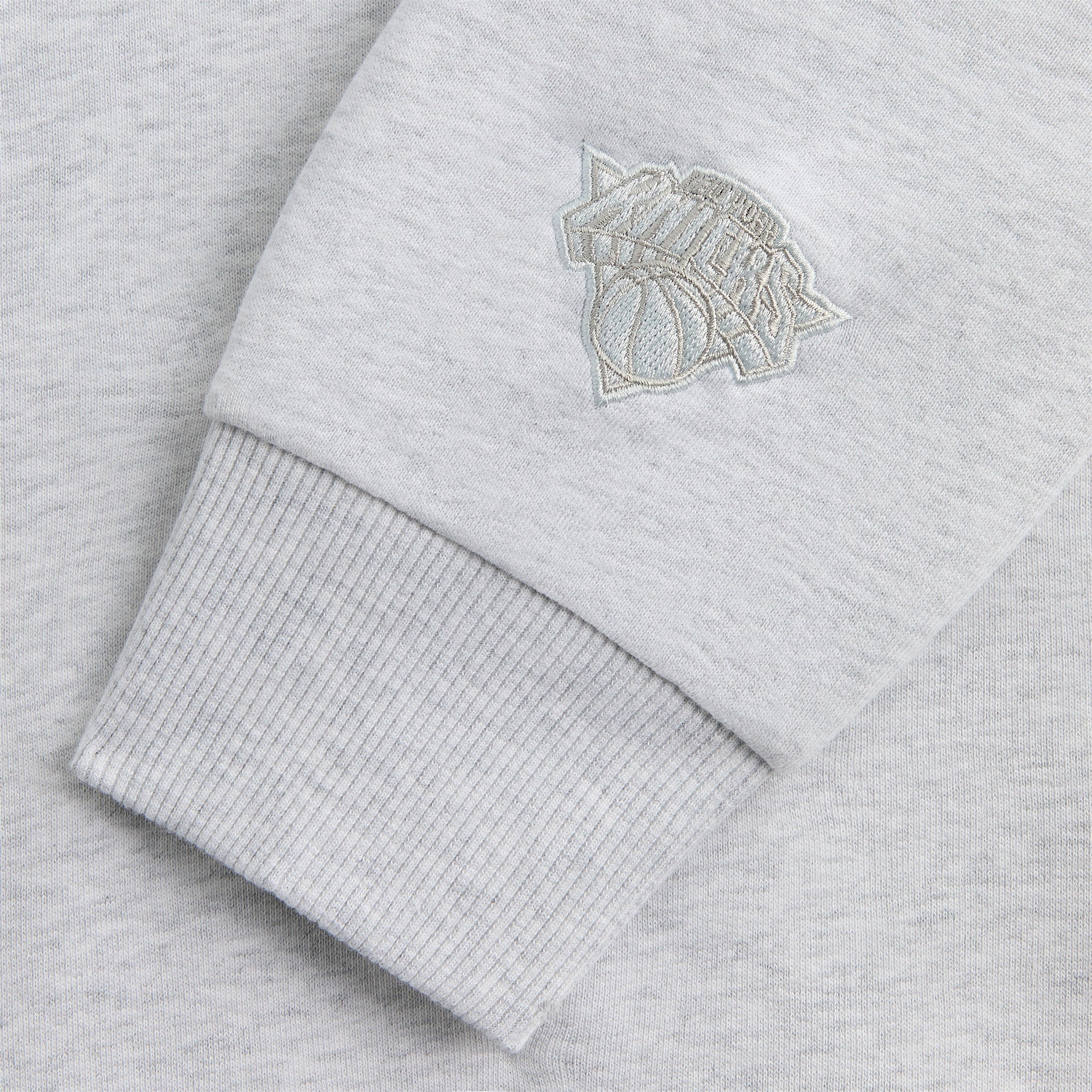 Kith for the New York Knicks Classic Vintage Nelson Crewneck - Light Heather Grey