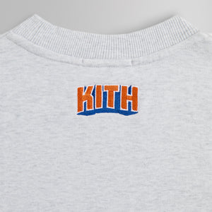 Kith for the New York Knicks Showtime Vintage Nelson Crewneck - Light Heather Grey