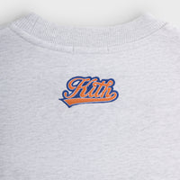 Kith for the New York Knicks Script Vintage Nelson Crewneck - Light Heather Grey