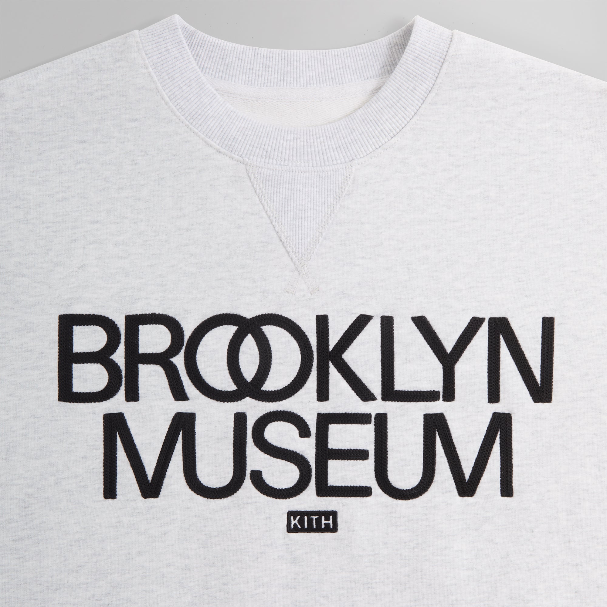 Kith for the Brooklyn Museum Nelson Crewneck - Light Heather