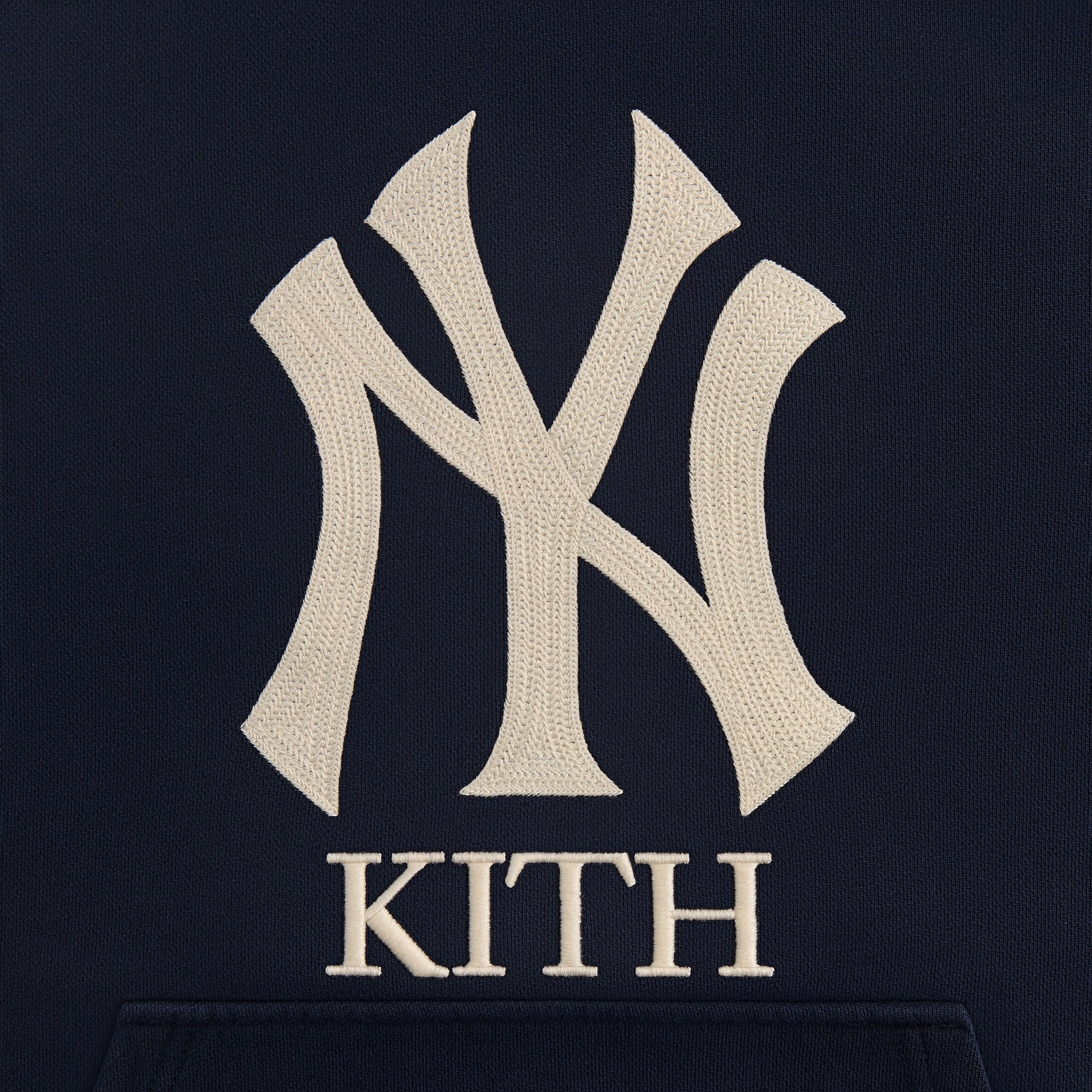 トップス Kith&NikeforNewYorKnicksFleeceCrewneck KHM031613-116-FRONT.jpg?v=