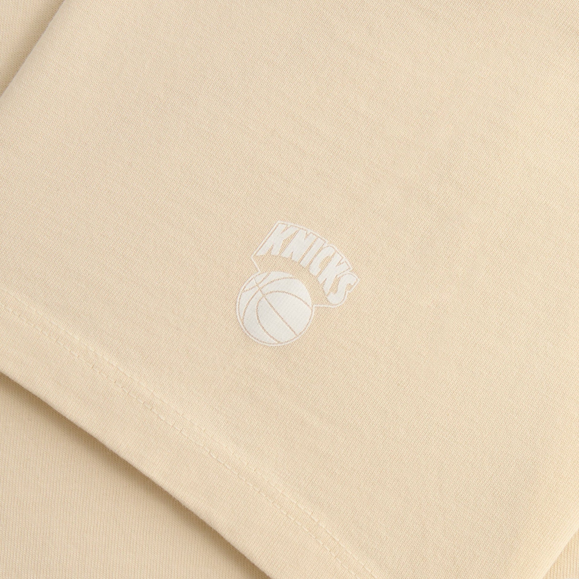 Kith for the New York Knicks NY Vintage Jones Tee - Sandrift