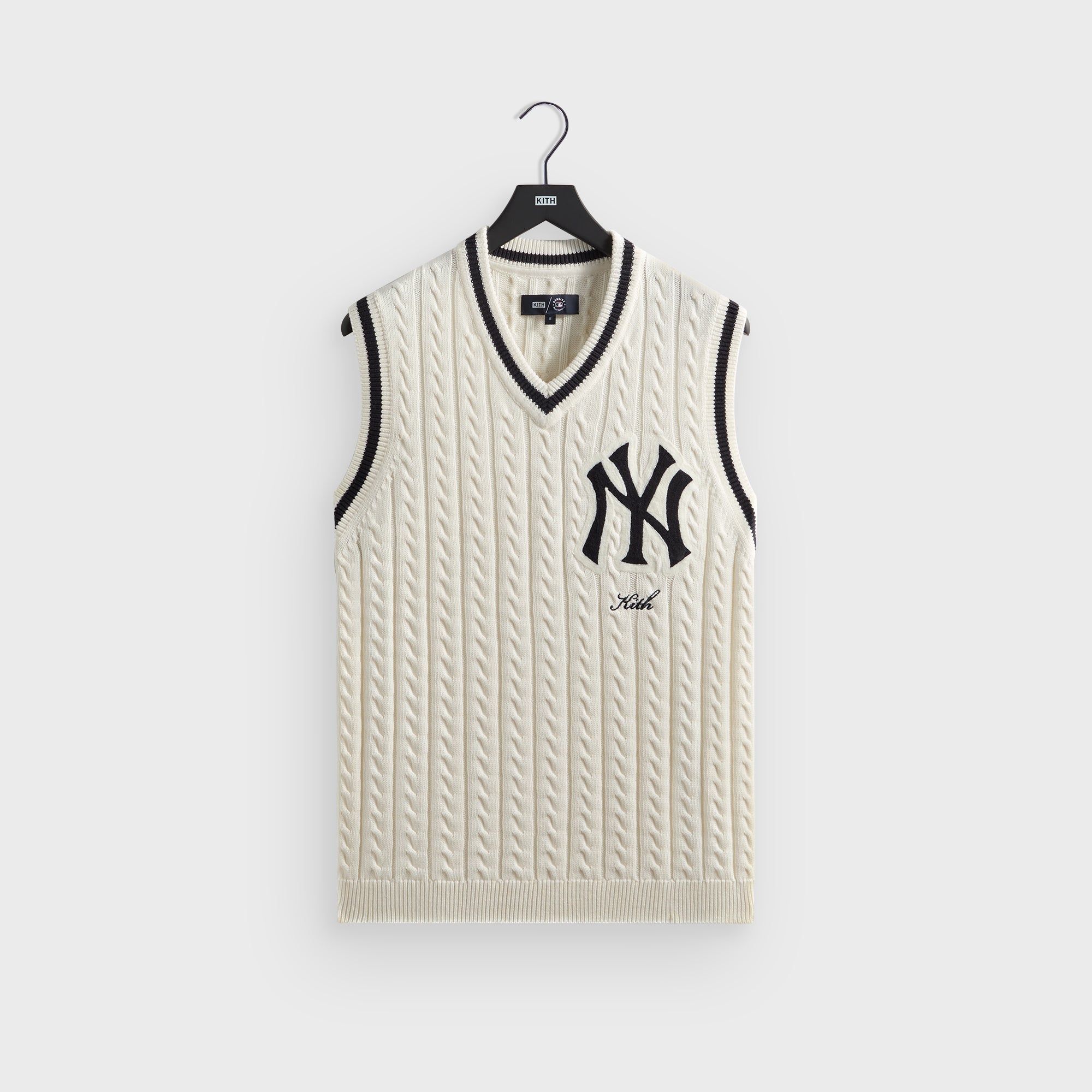 KITH - Sporty & Rich Syracuse Vネック ベスト KHM034855-104-Front.jpg?v=