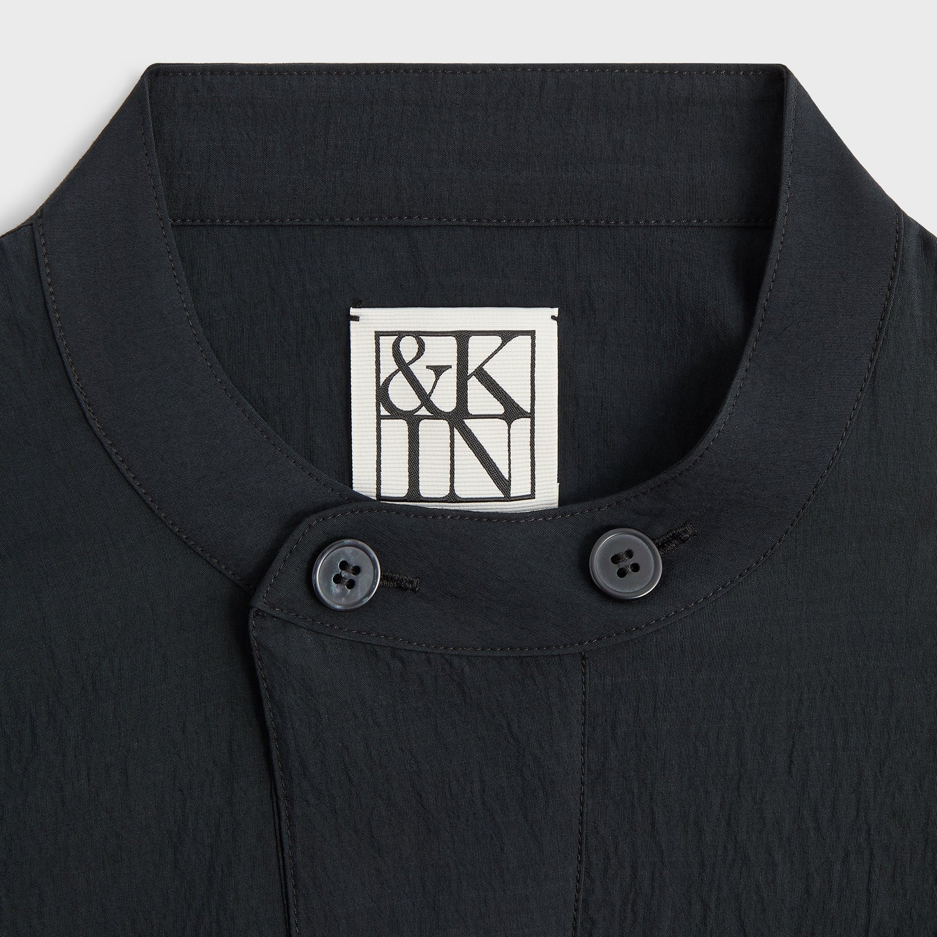 &Kin Wrinkle Cupro Leven Shirt - Black - PH