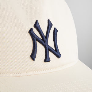 UrlfreezeShops for '47 New York Yankees Hitch Snapback - Sandrift