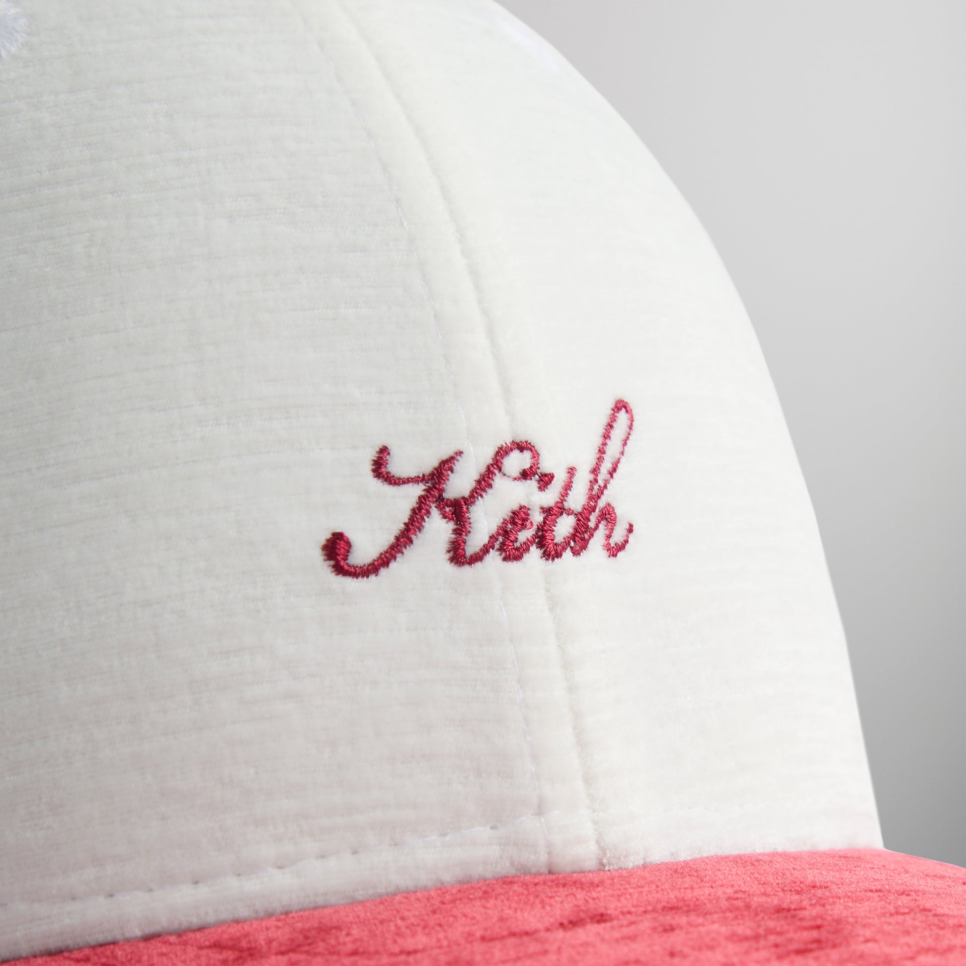 Kith for New Era Chenille Script 59FIFTY Fitted - Sandrift