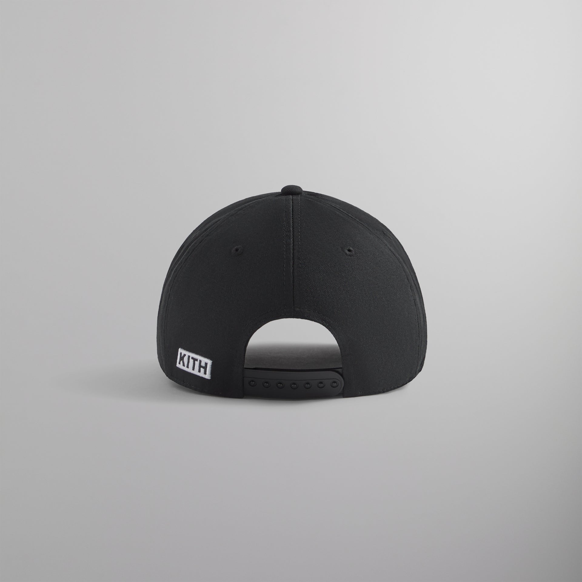 Marvel | Kith Gwynn Pinch Crown Snapback - Black