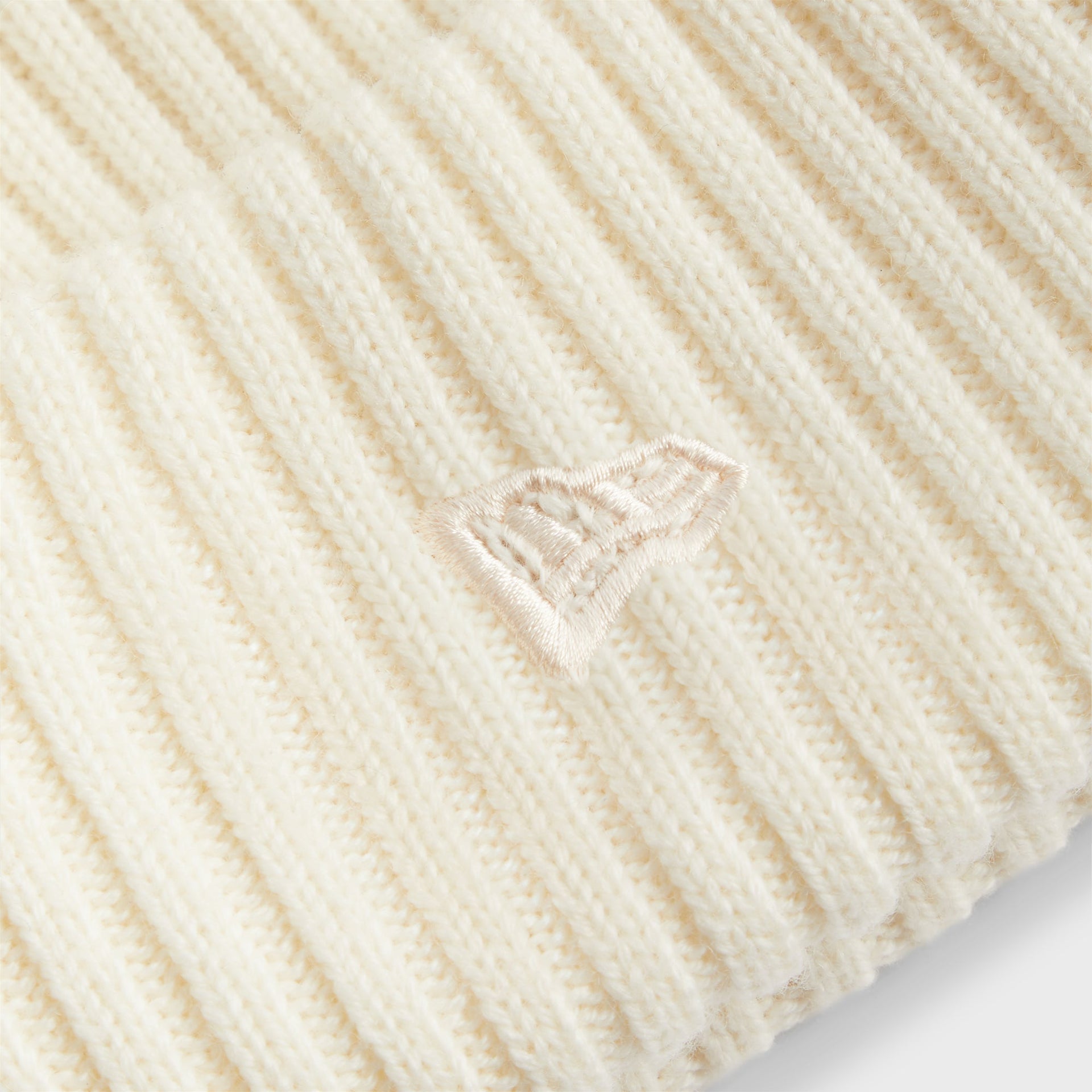 Kith for the New York Knicks Superman Logo Beanie - Sandrift