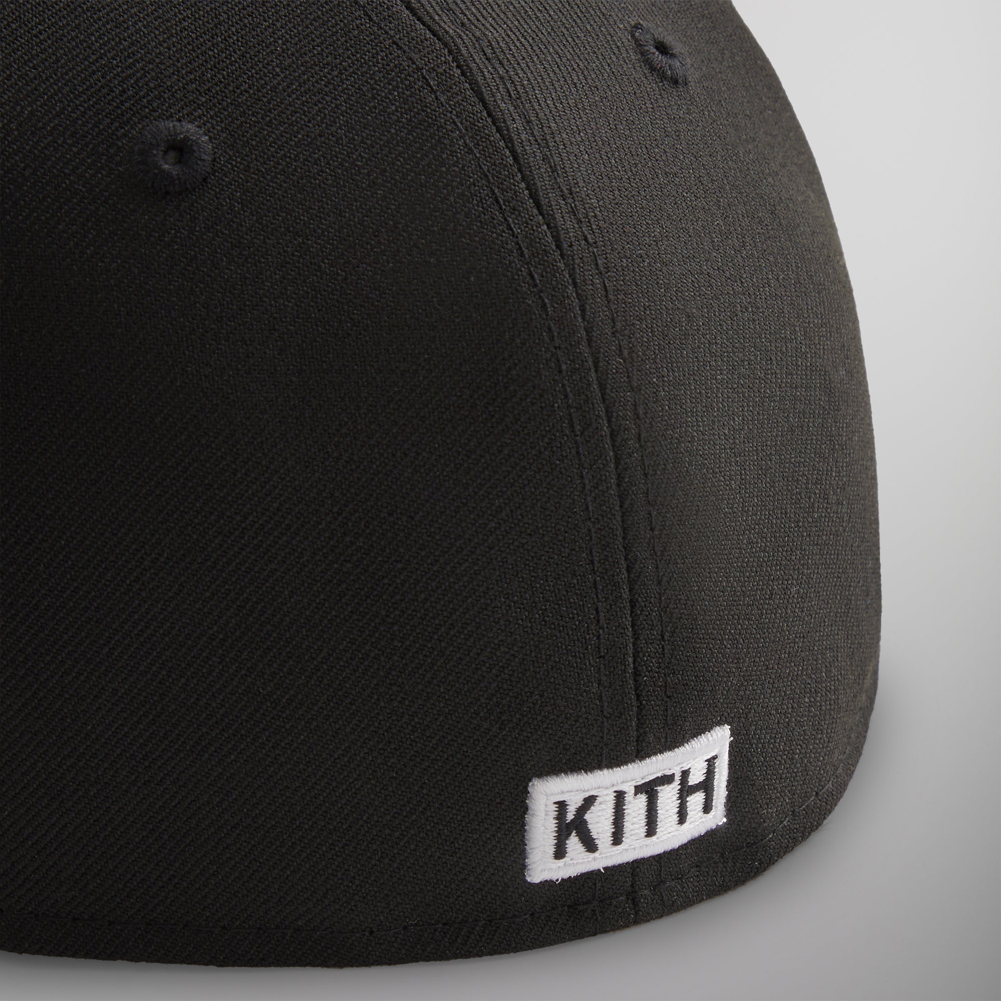 OsundefenderShops & New Era for the New York Knicks Logo Low