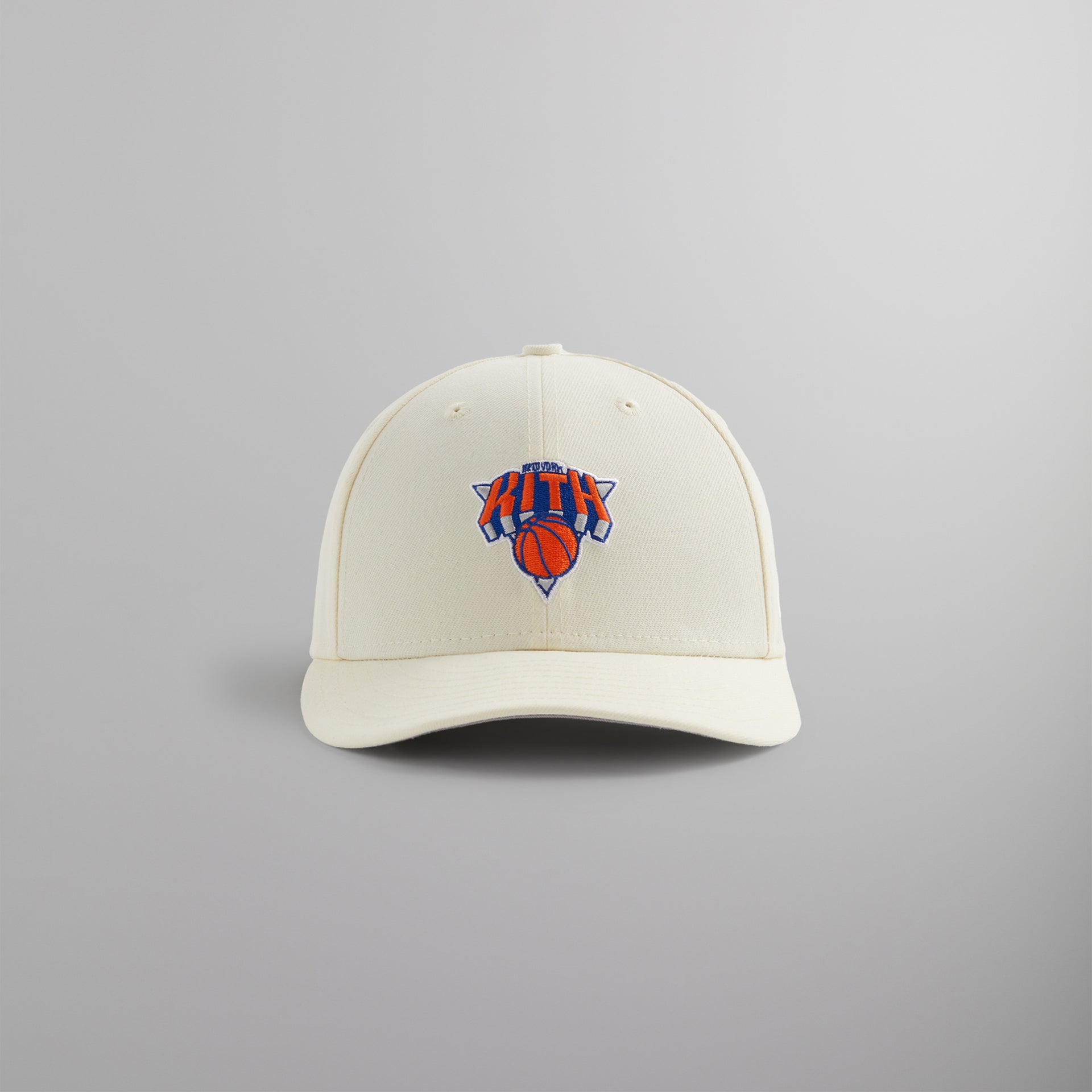 Kith & New Era for the New York Knicks Logo Low Profile 59FIFTY Fitted - Sandrift PH