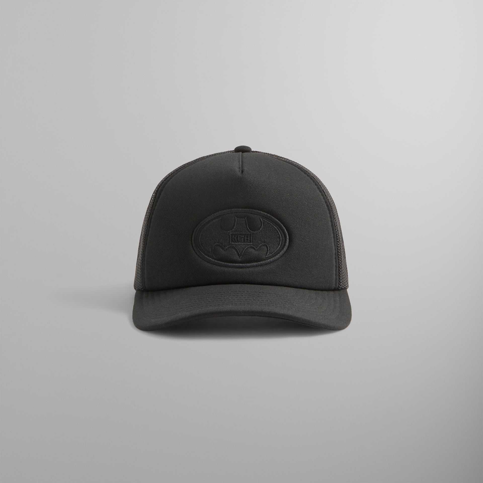 Batman | UrlfreezeShops '89 Nolan Trucker Hat - Black