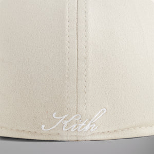 Kith & New Era for the New York Yankees Microsuede 59FIFTY Low Profile Fitted - Sandrift