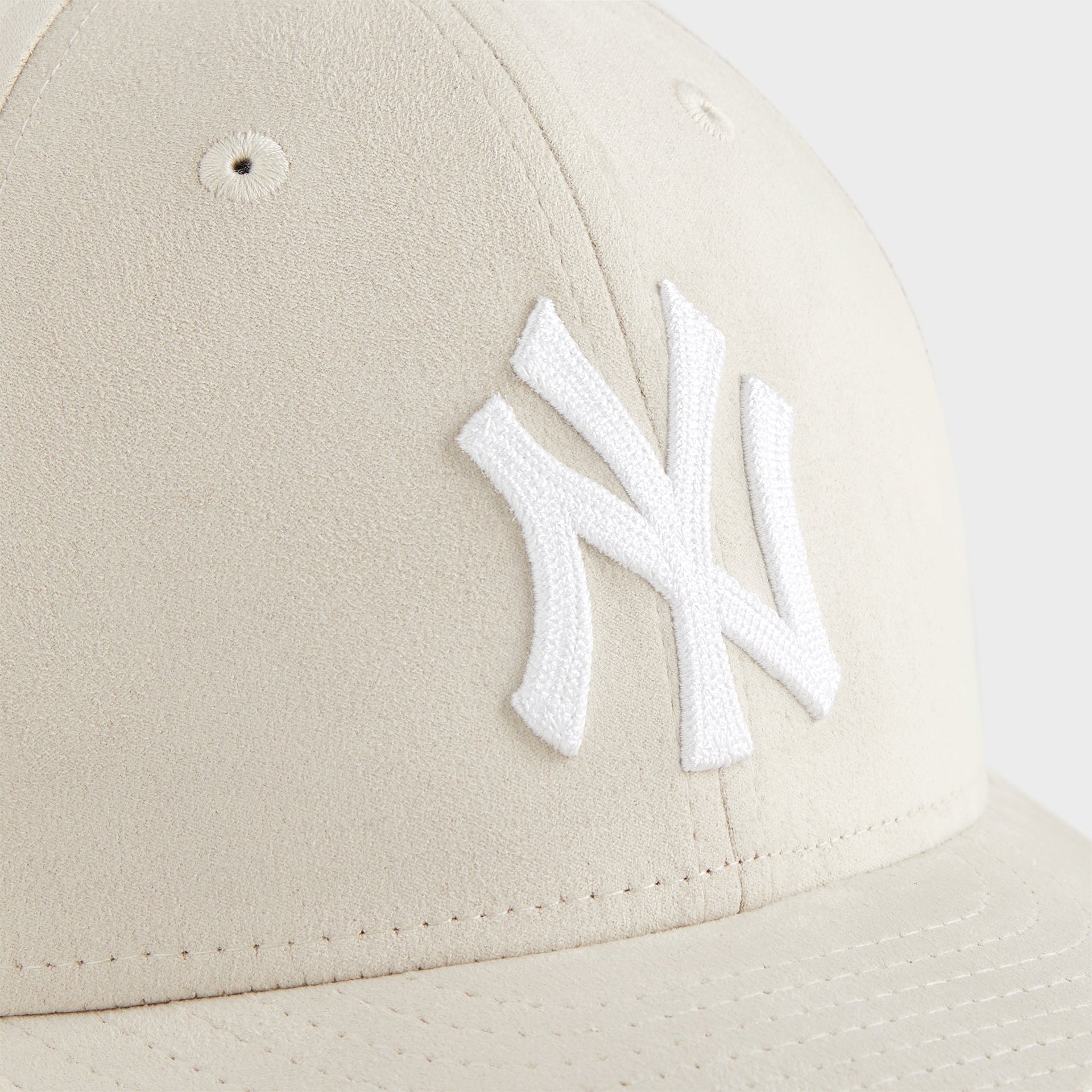 Kith & New Era for the New York Yankees Microsuede 59FIFTY Low Profile Fitted - Sandrift - PH