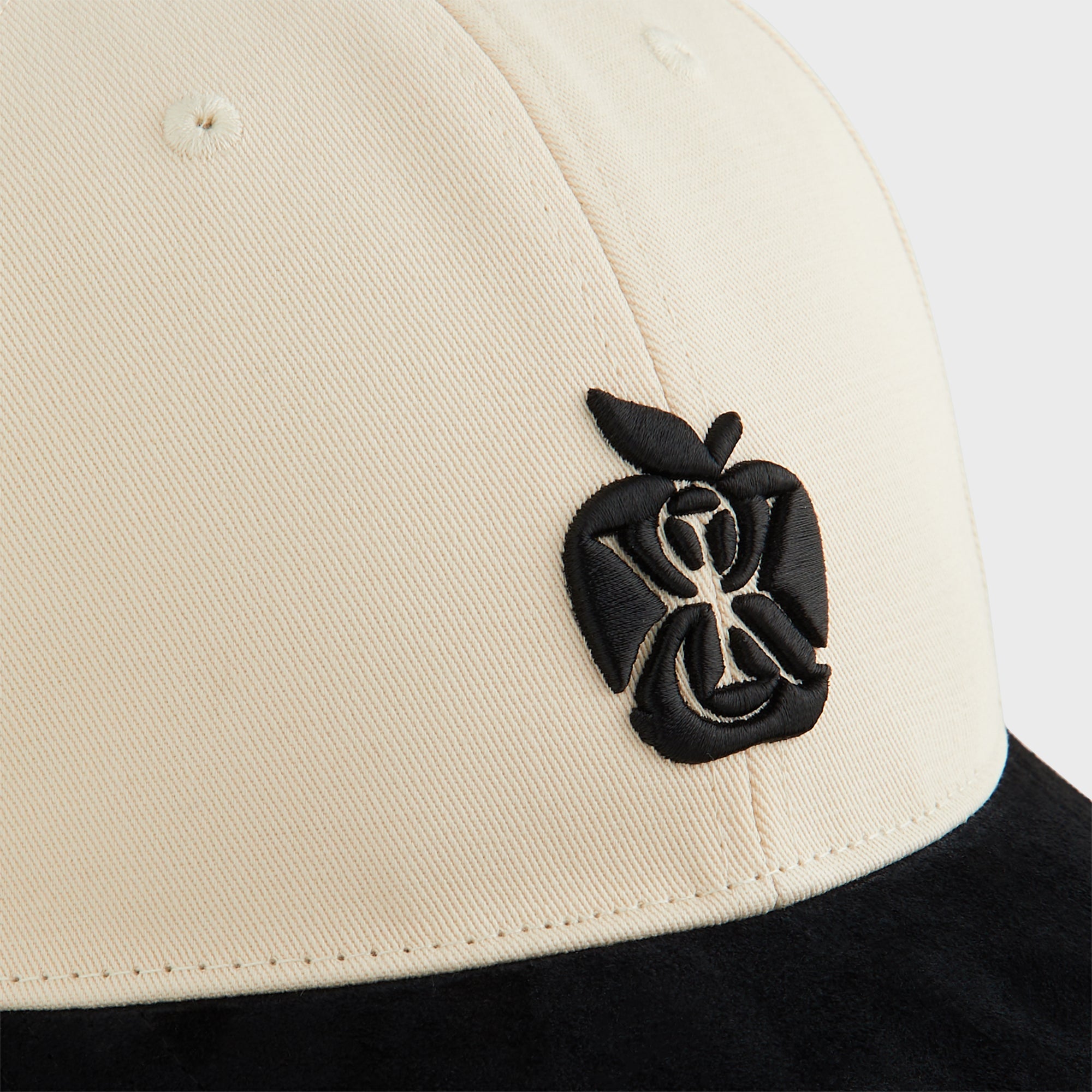 KITH TWO TONE SUEDE BRIM CAP カーキ KITH TWO TONE SUEDE BRIM CAP カーキ