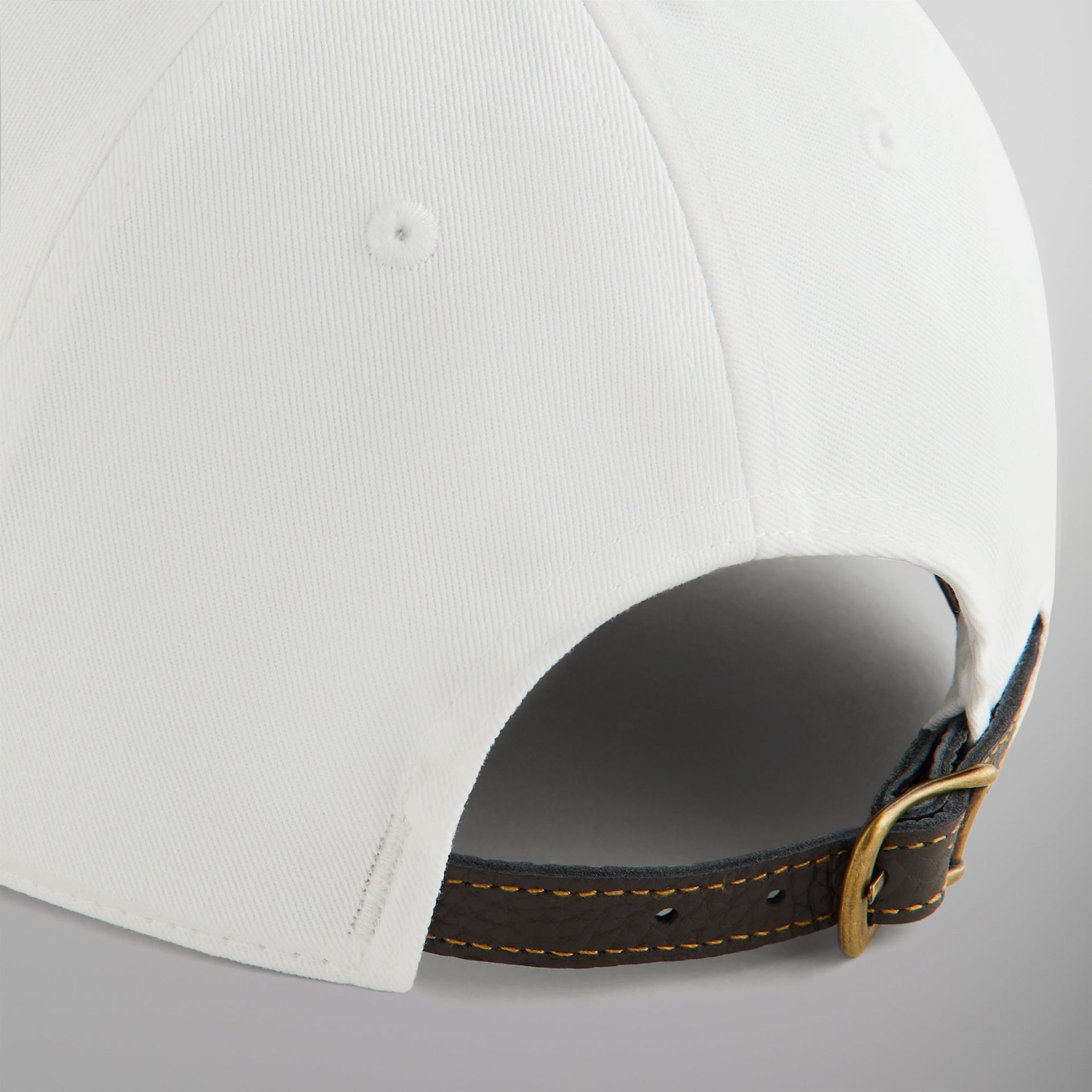 Kith Two Tone Suede Brim Aaron Classic Cap - White PH