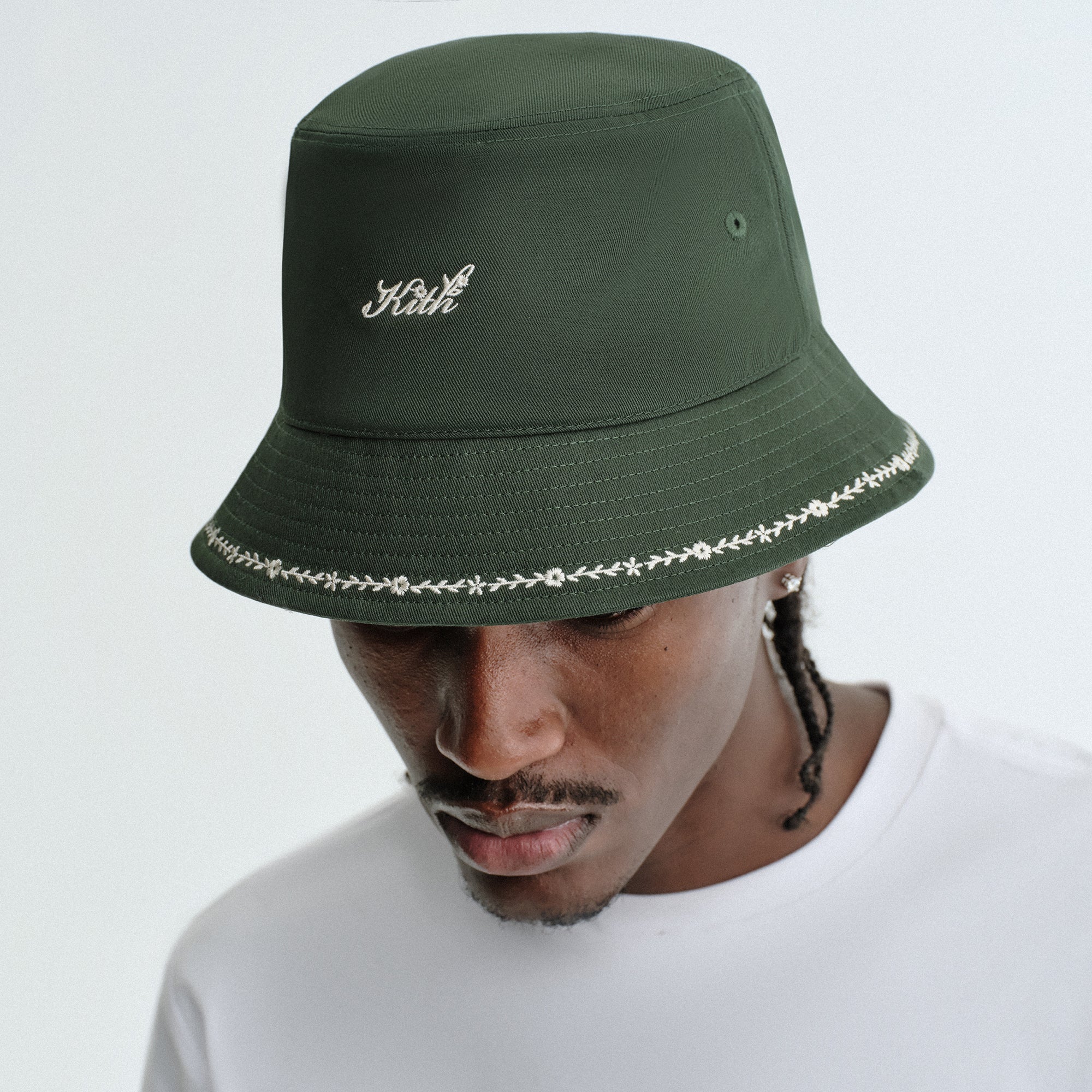 帽子 kith deconstructed bandana bucket hat Kith Deconstructed Bandana バケットハット - メルカリ