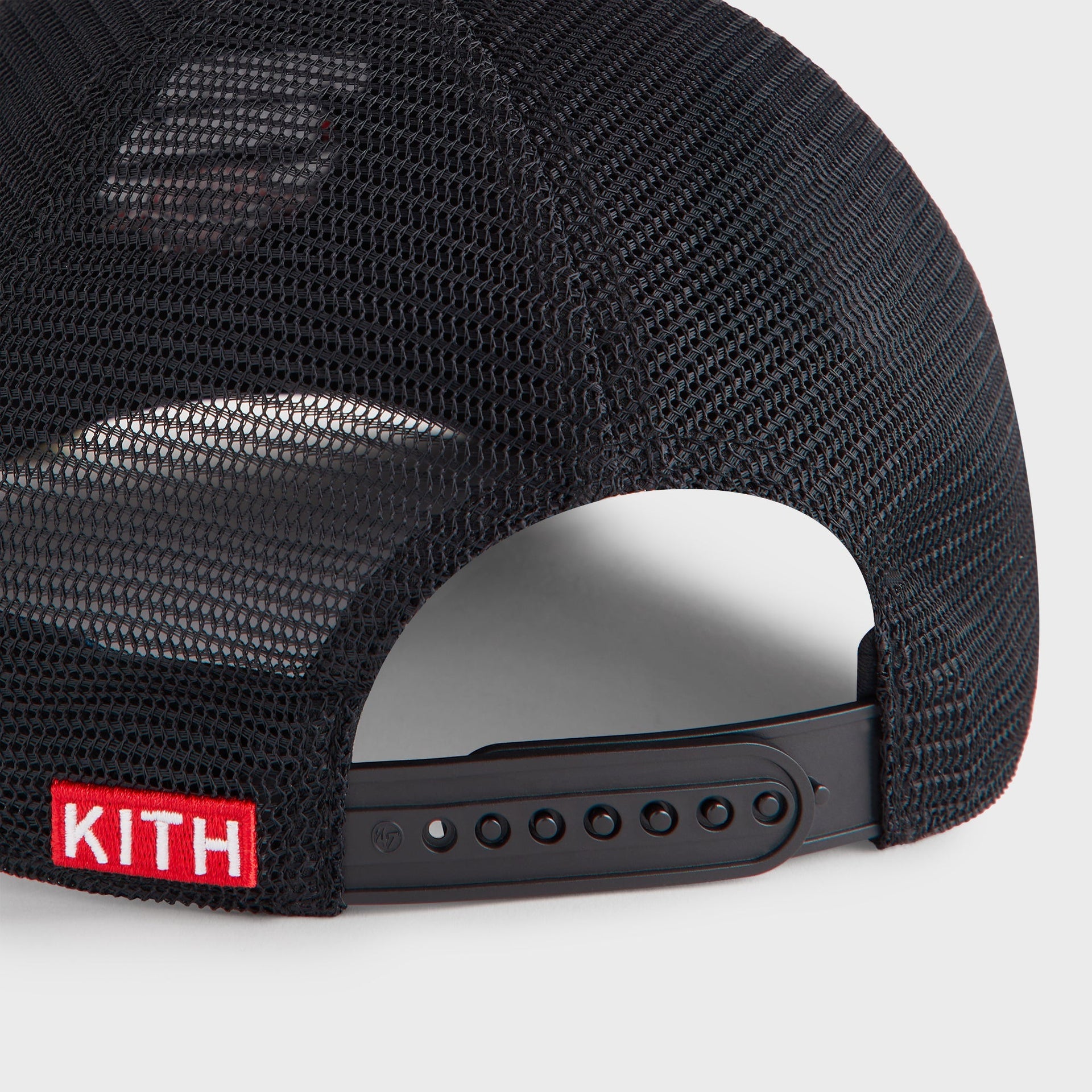 Kith & '47 for the Chicago Bulls Hitch Snapback Trucker Hat - Black - PH