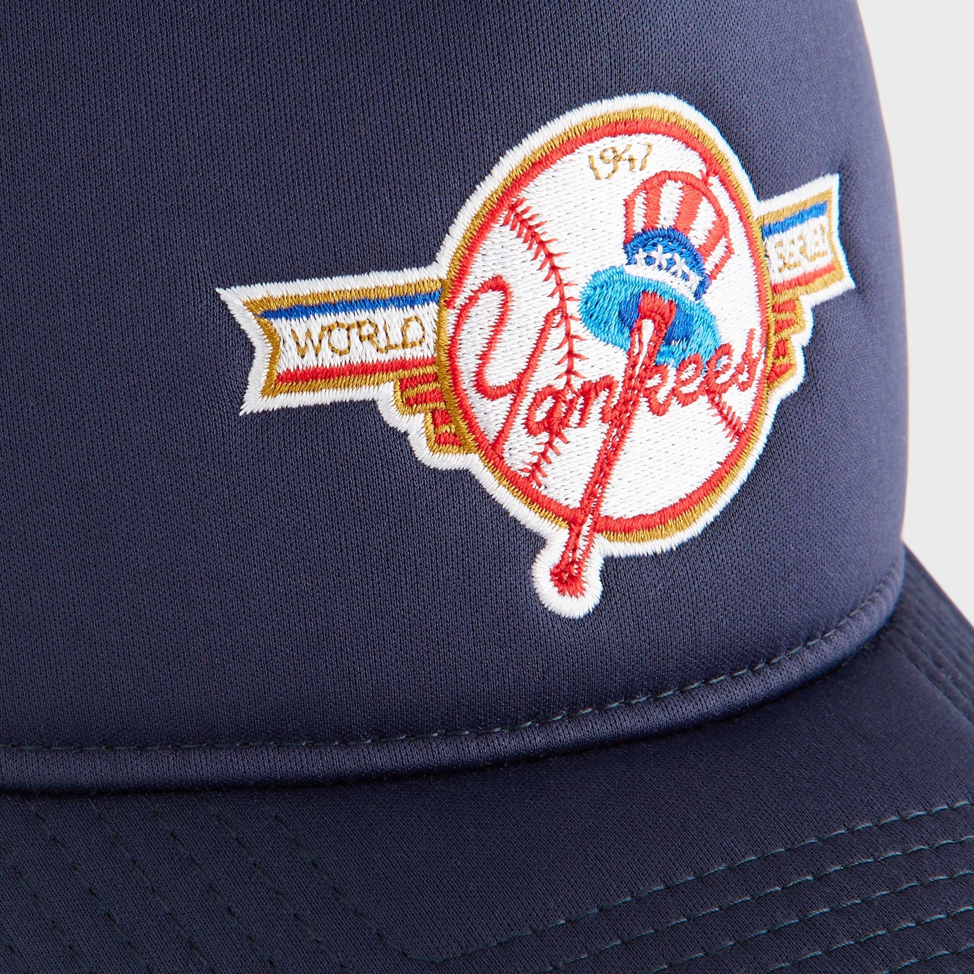 Kith & New Era for the New York Yankees Top Hat 9FORTY A Frame Trucker Snapback - Nocturnal - PH