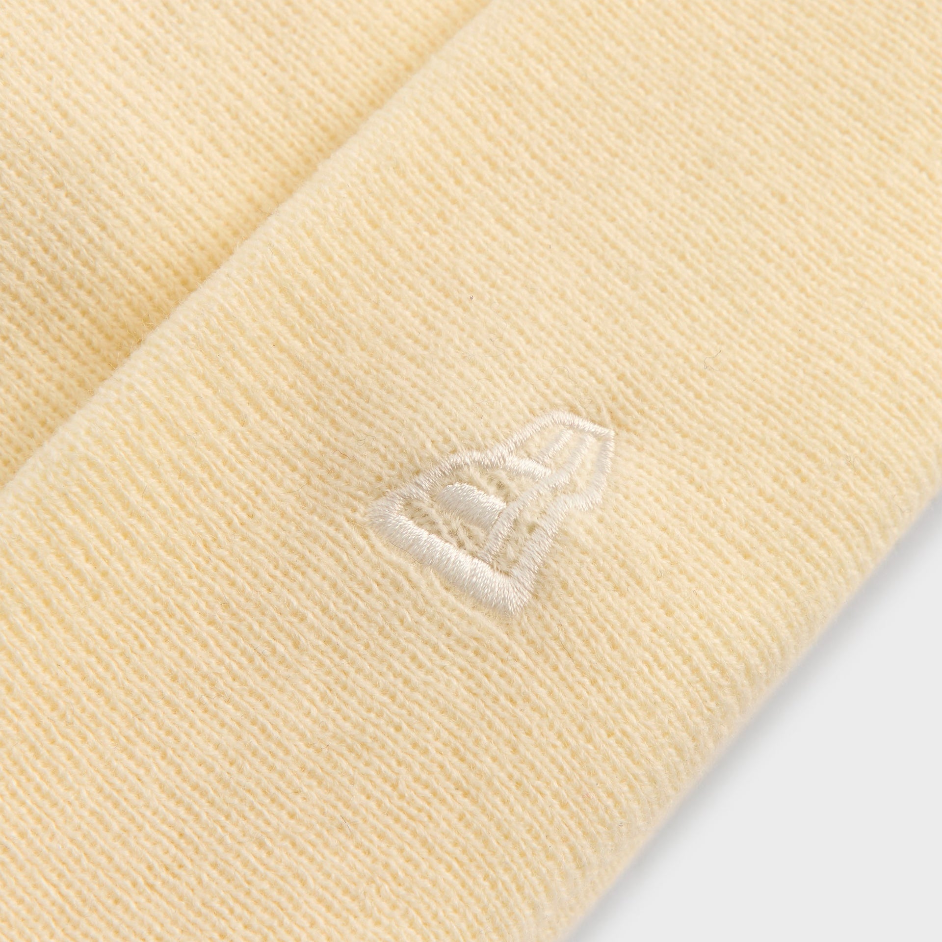 Kith & New Era for the New York Yankees Knit Beanie - Sandrift - PH