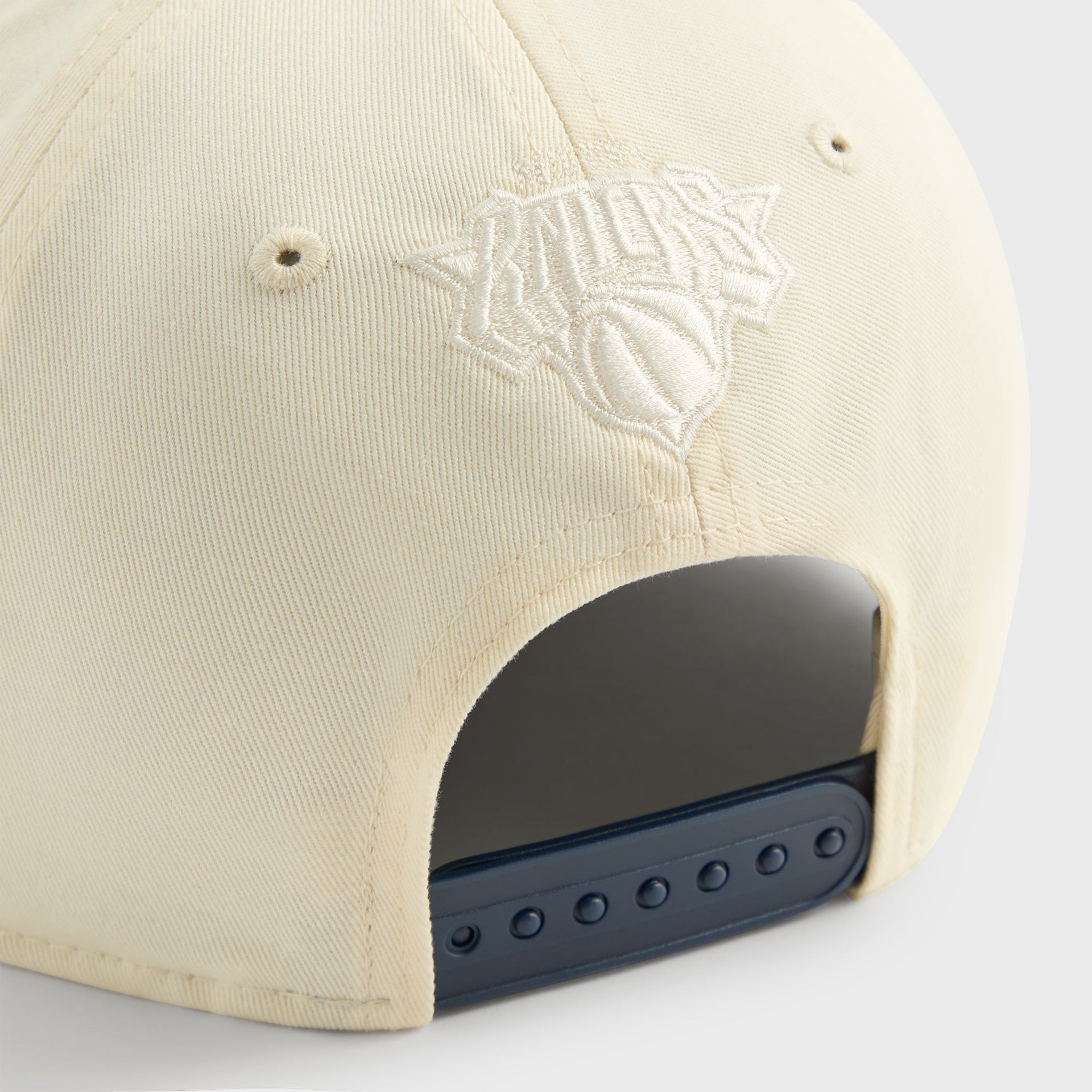 Kith & New Era for the New York Knicks Twill 9FORTY M Crown Snapback - Sandrift - PH