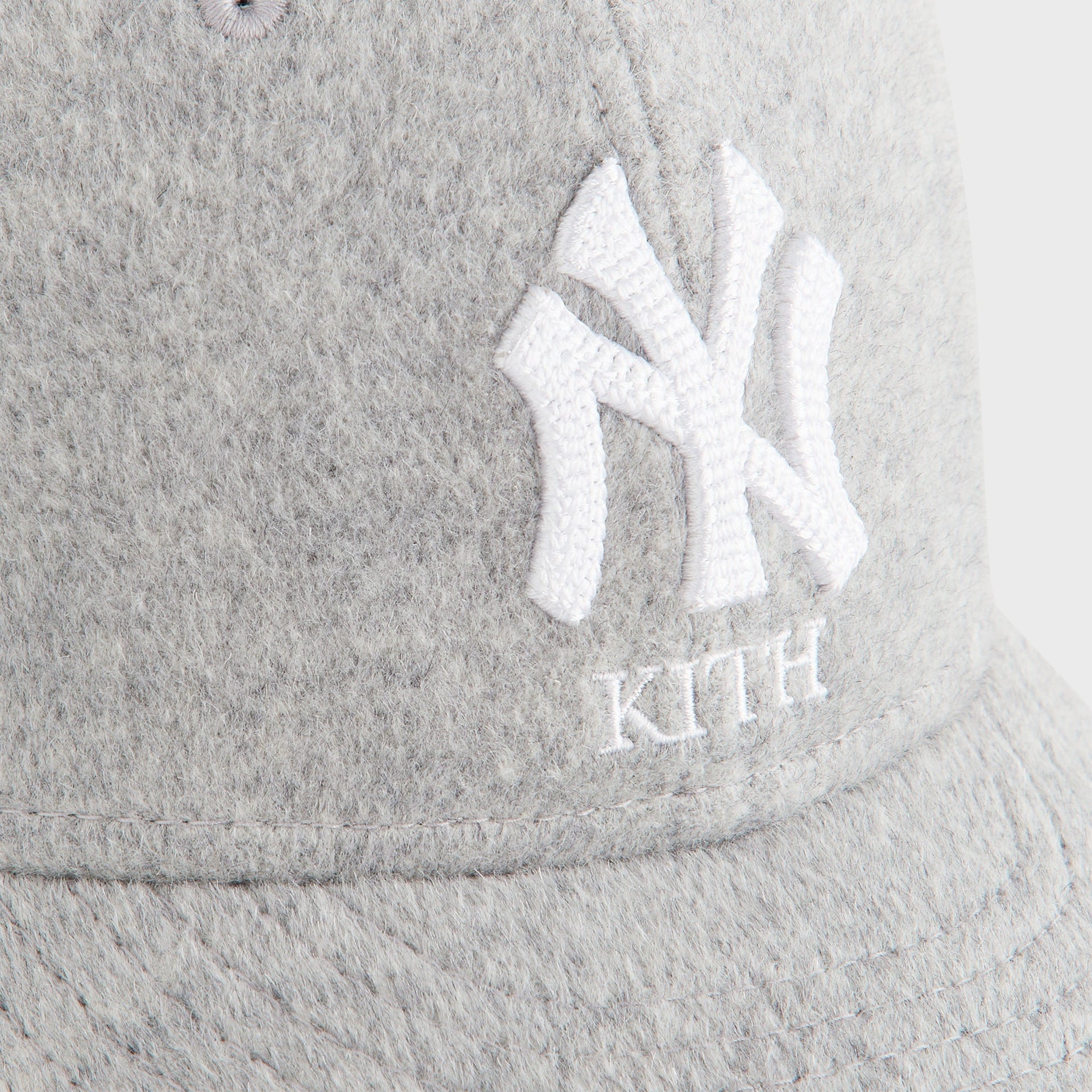Kith & New Era for the New York Yankees Melton Wool 59FIFTY Low Profile - Light Heather Grey - PH