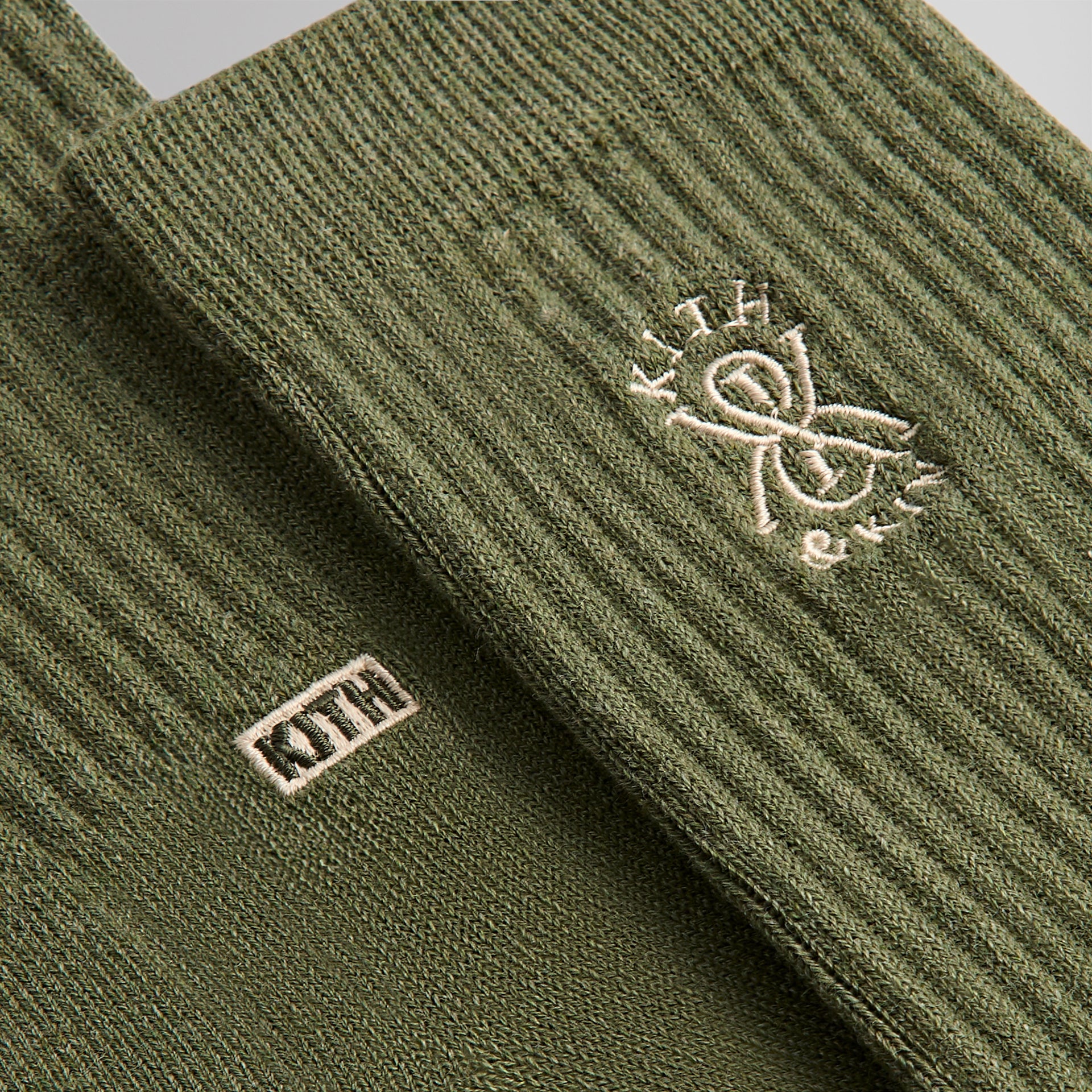 Kith Crest Socks - Eternal