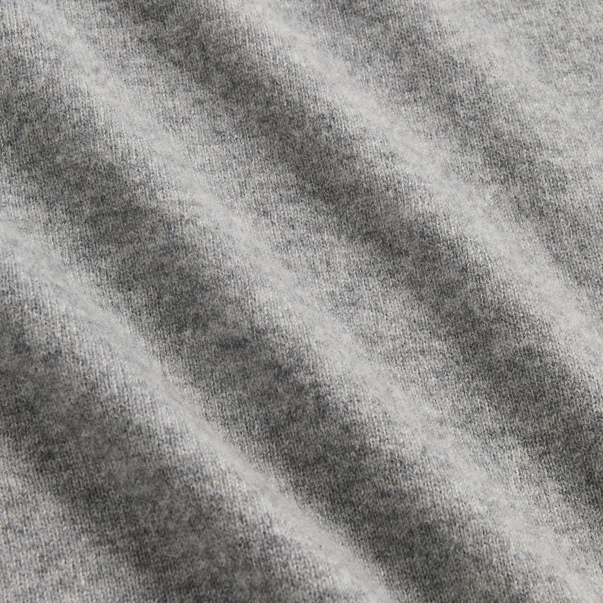 &Kin Cyrus sweater fabric close-up, mid heather grey cashmere knit