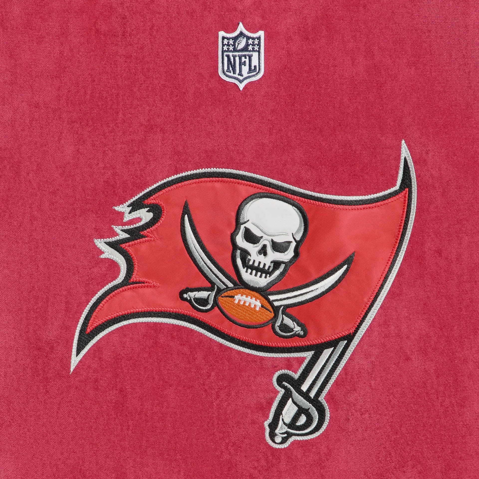 Kith & the NFL for the Tampa Bay Buccaneers Leon Shirt - Fame