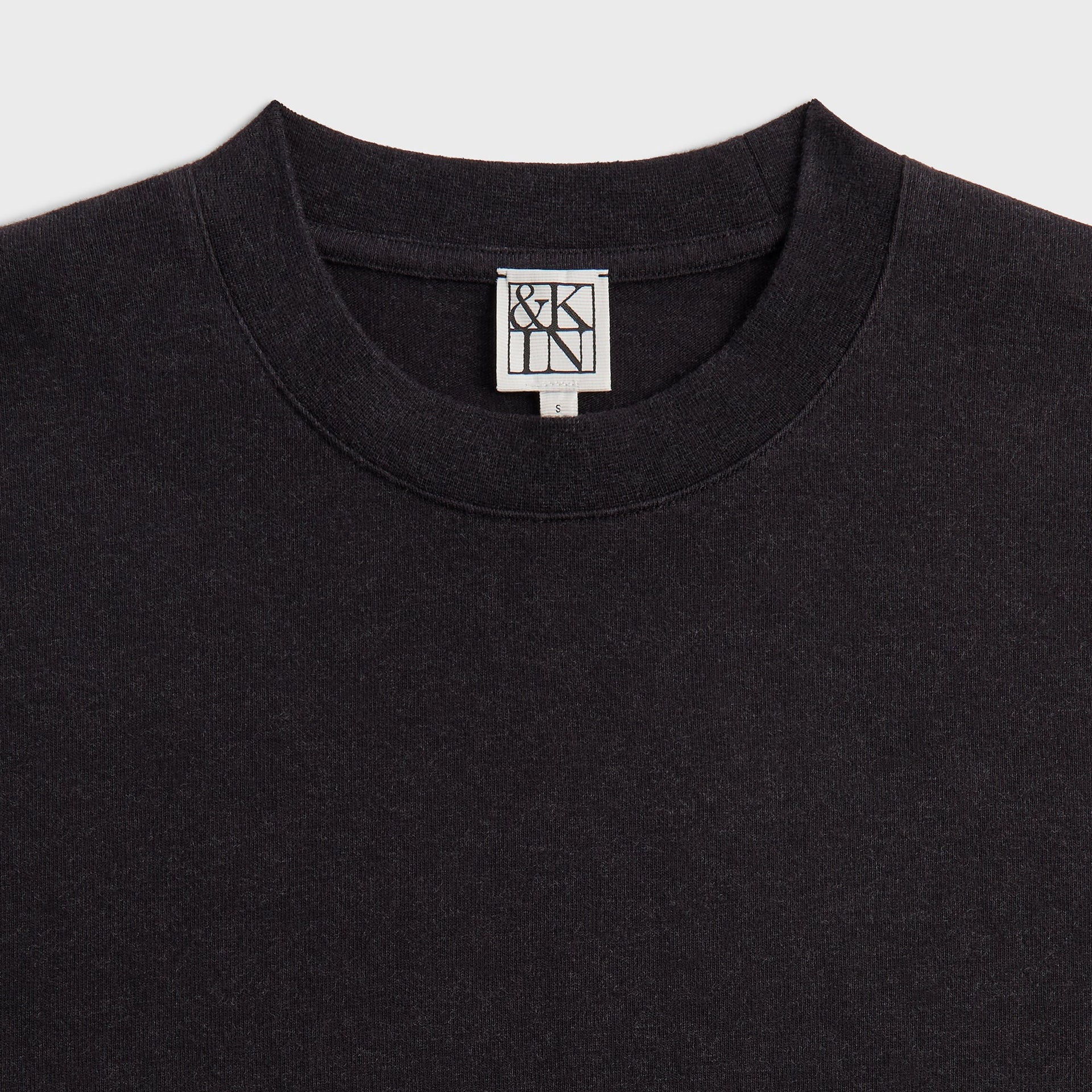 &Kin Long Sleeve Lawson Tee neckline close-up with the woven &Kin box label