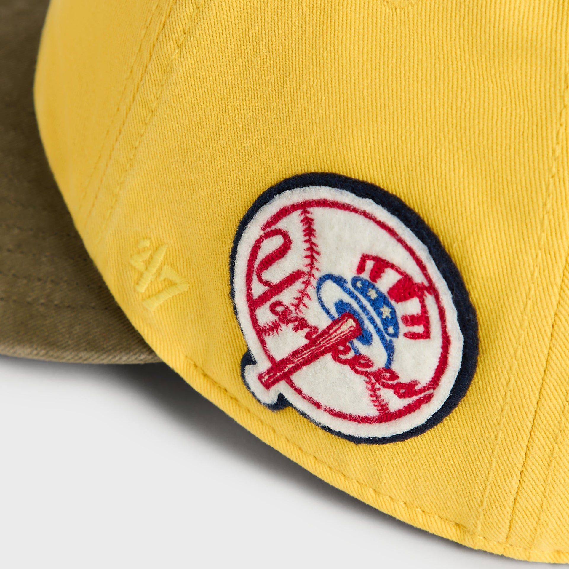 Kith & '47 for the New York Yankees Clean Up Round Visor Cap - Buzz