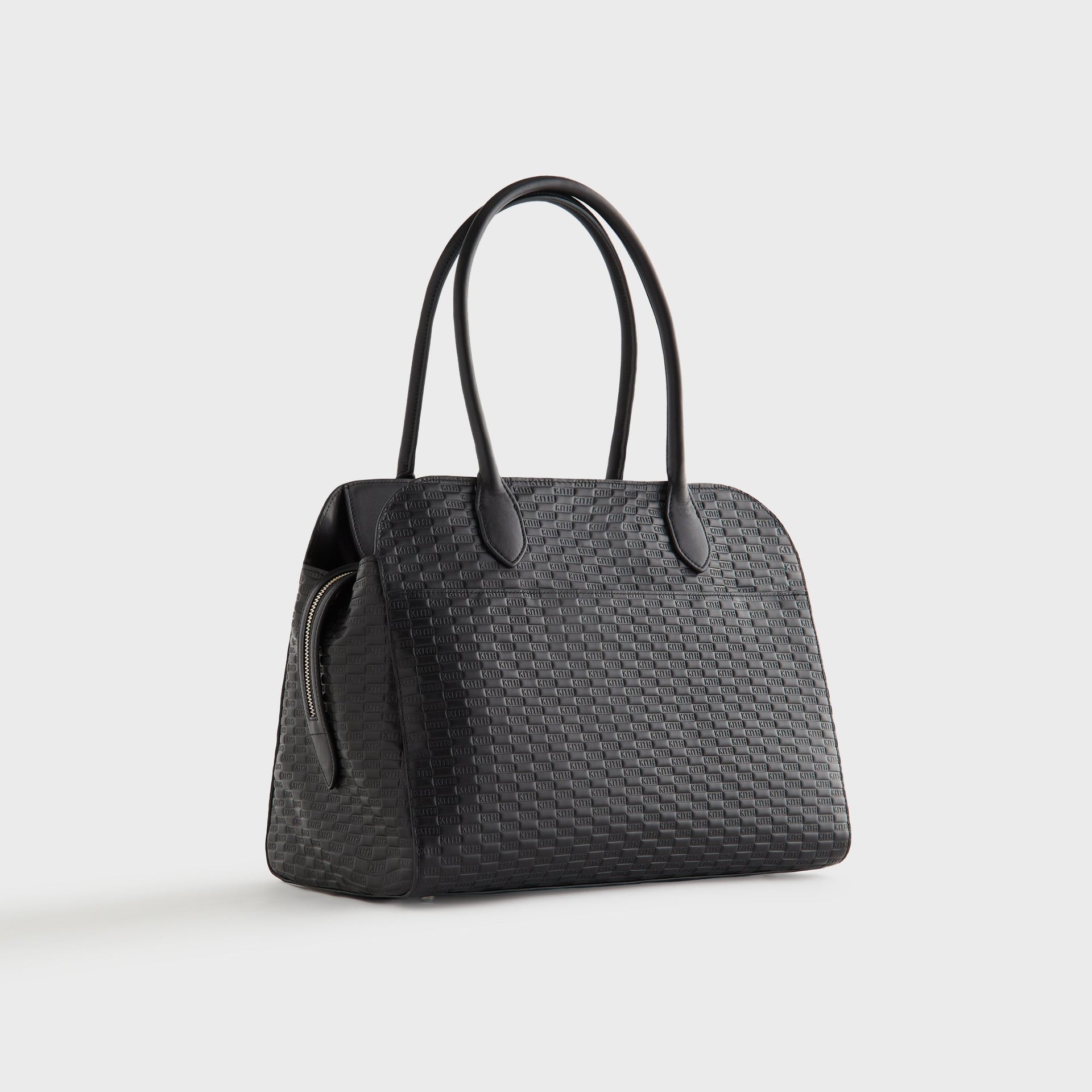the Jige clutch bag will continue to surprise you