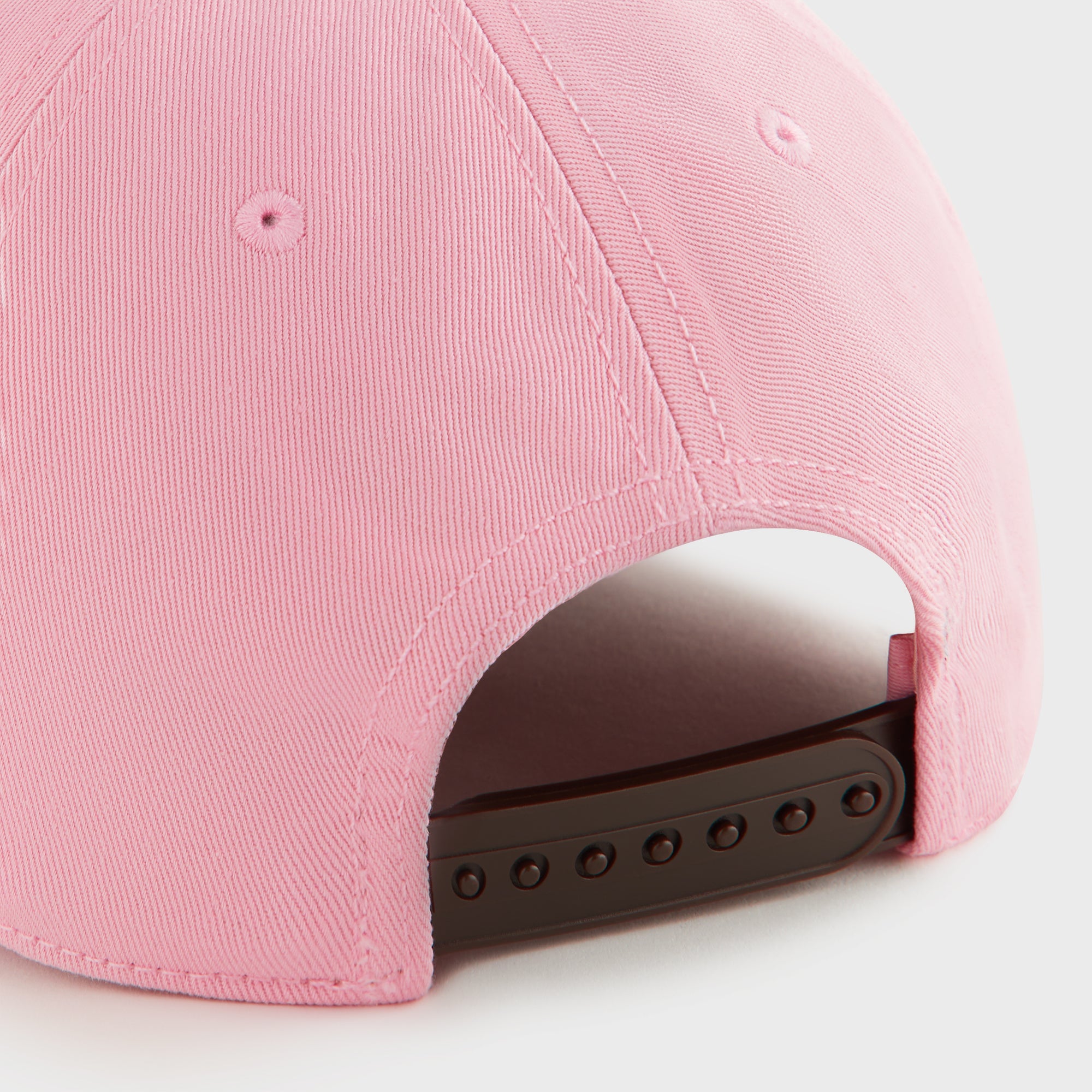 送料関税込み KITH NYC Twill Pinch Crown Cap Bubble Kith Women Two-Tone Cotton Twill Pinch Crown Cap - Bubble