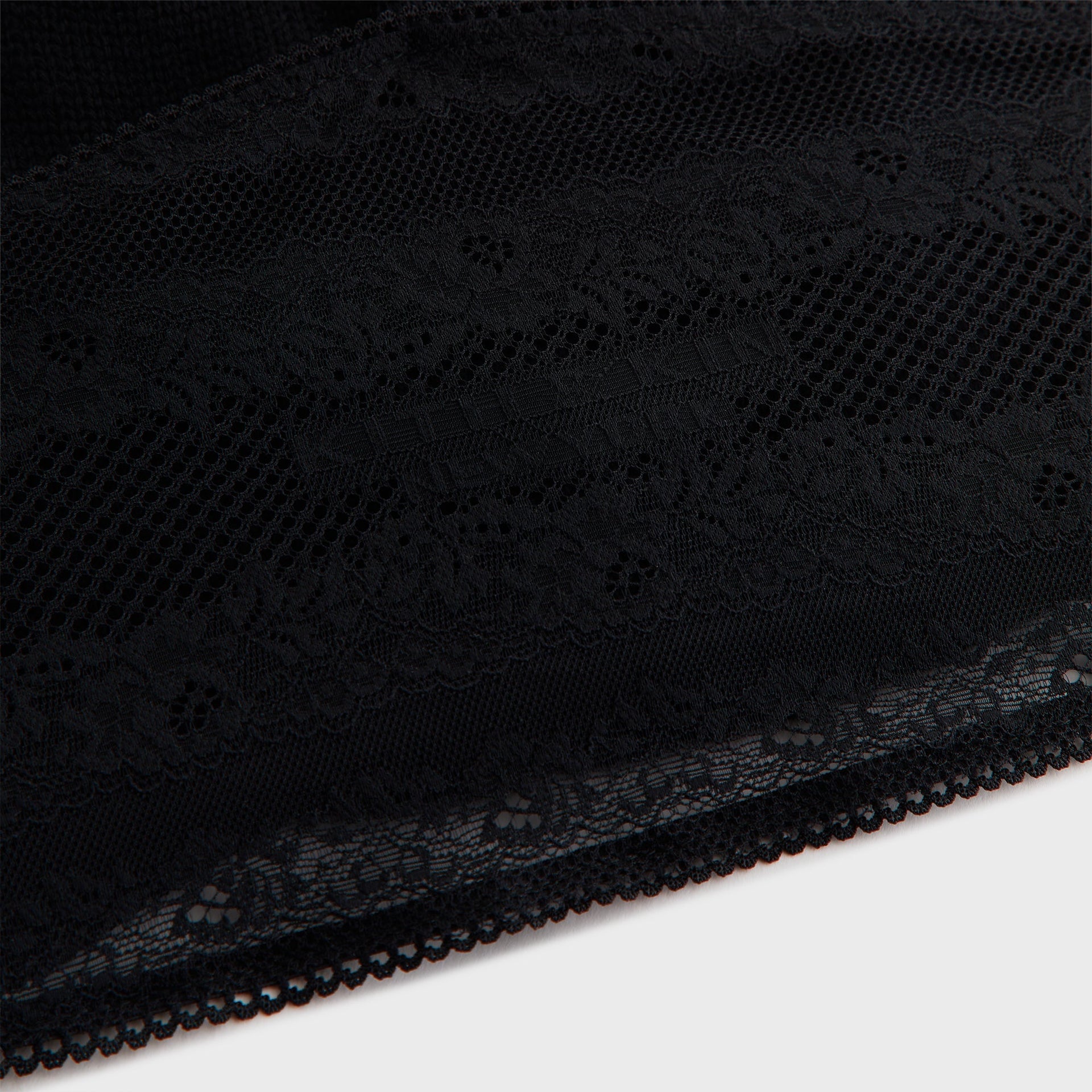 Lisa for Kith Women Cuffless Beanie With Lace Veil - Black - PH