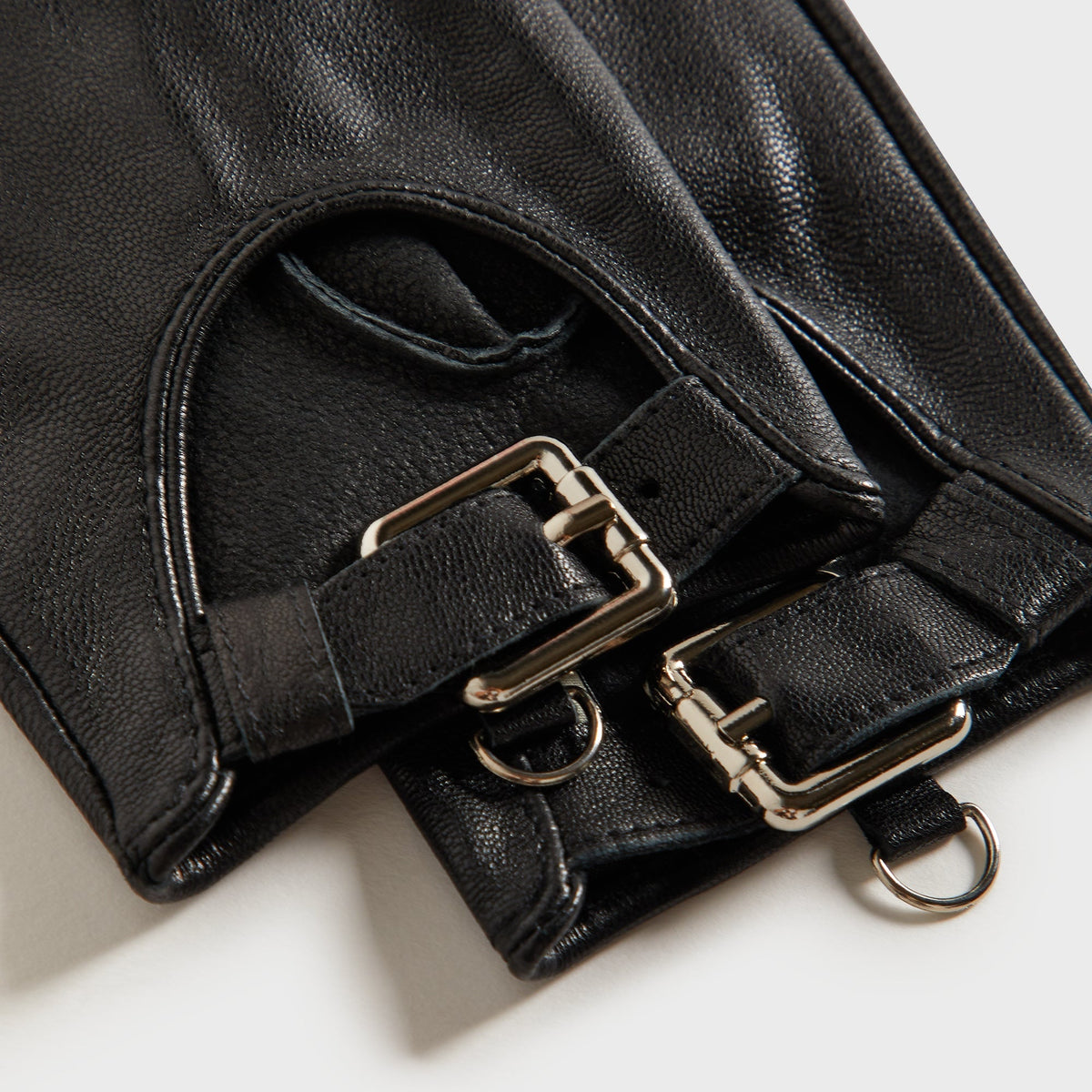 Kith Women Cut-Out Fitted Gloves - Black - PH