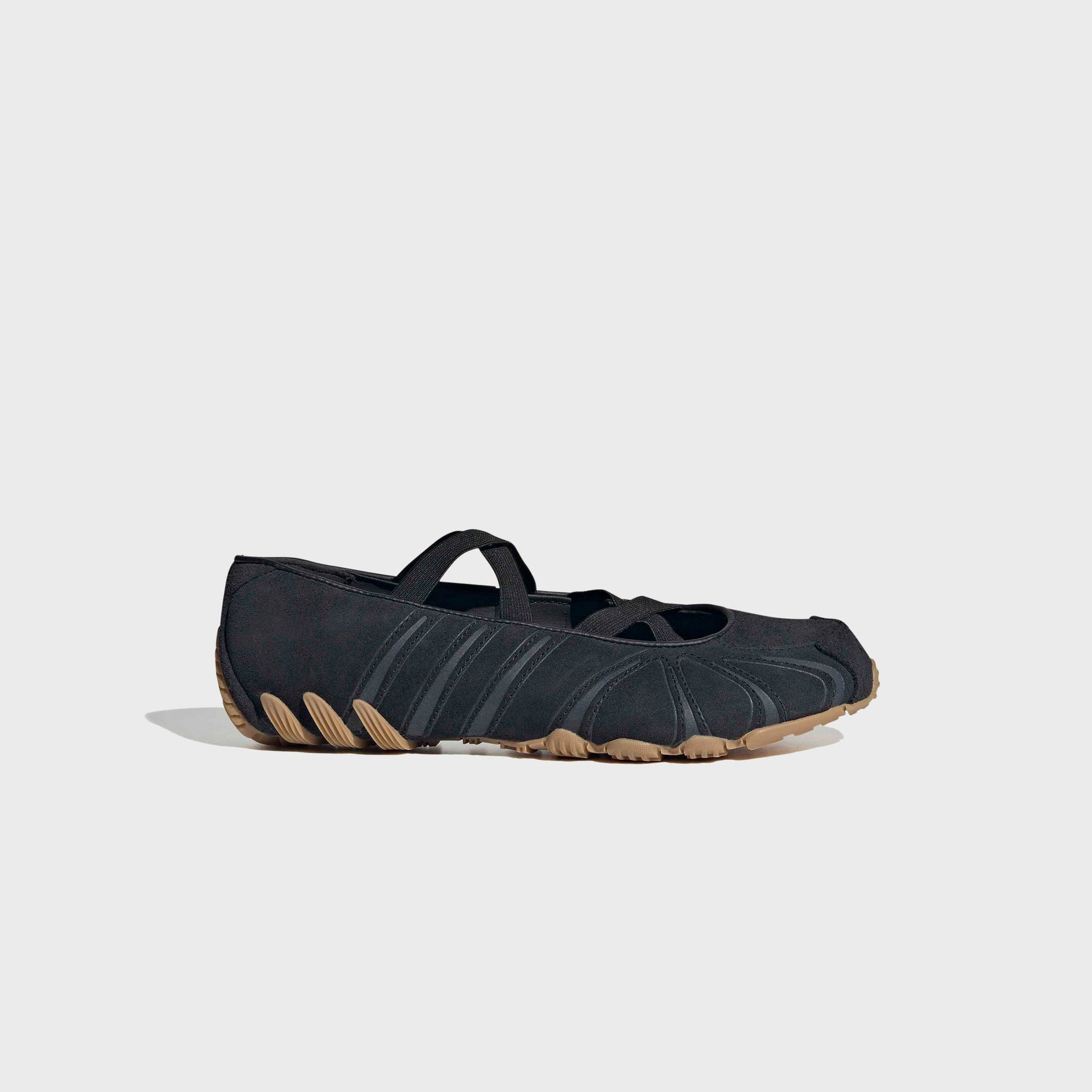 adidas WMNS Ghost Sprint Ballet - Core Black / Gum