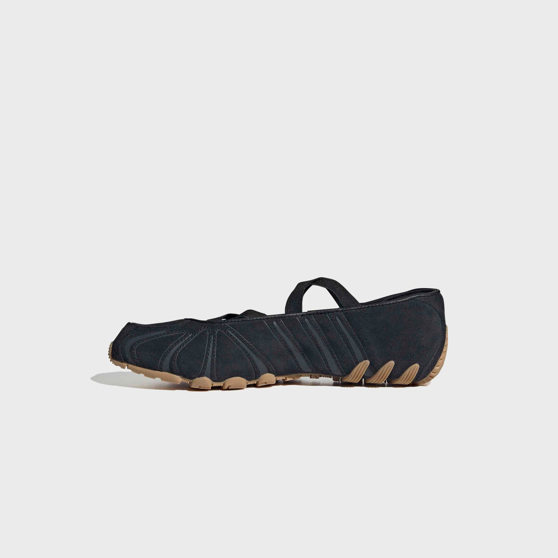 adidas WMNS Ghost Sprint Ballet - Core Black / Gum