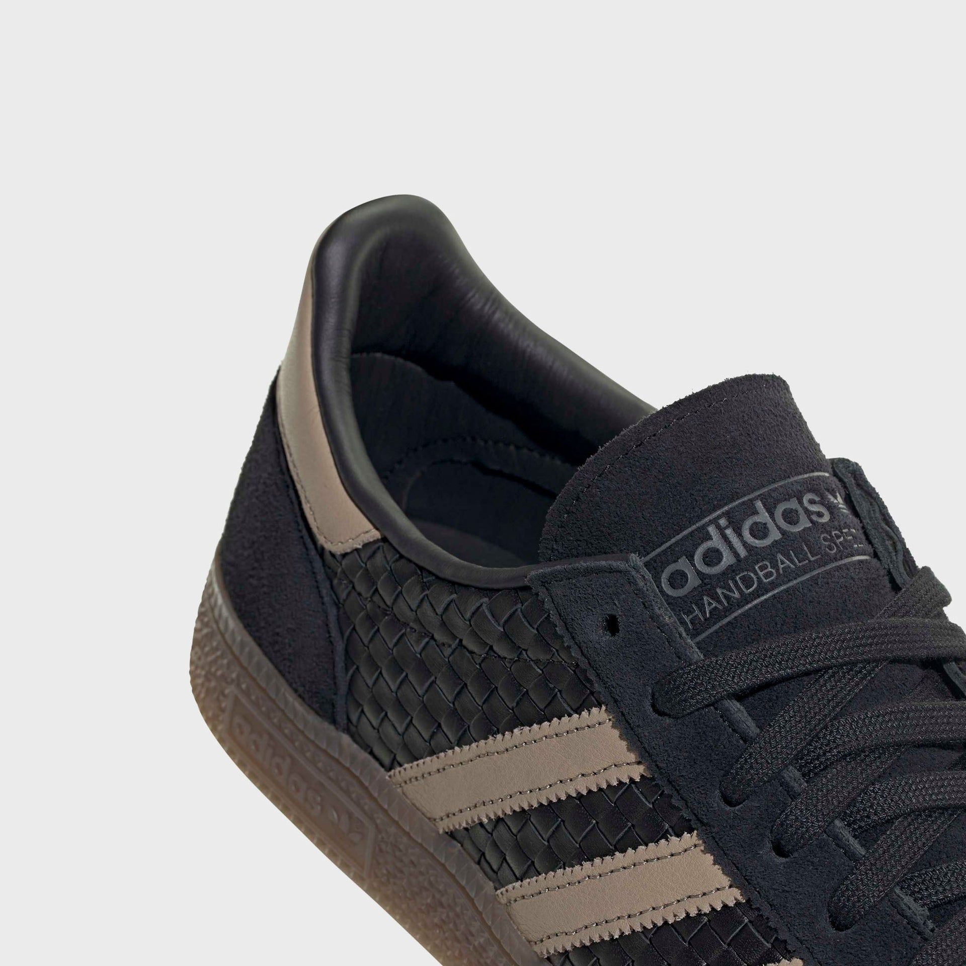 adidas Handball Spezial - Core Black / Trace Khaki / Gum