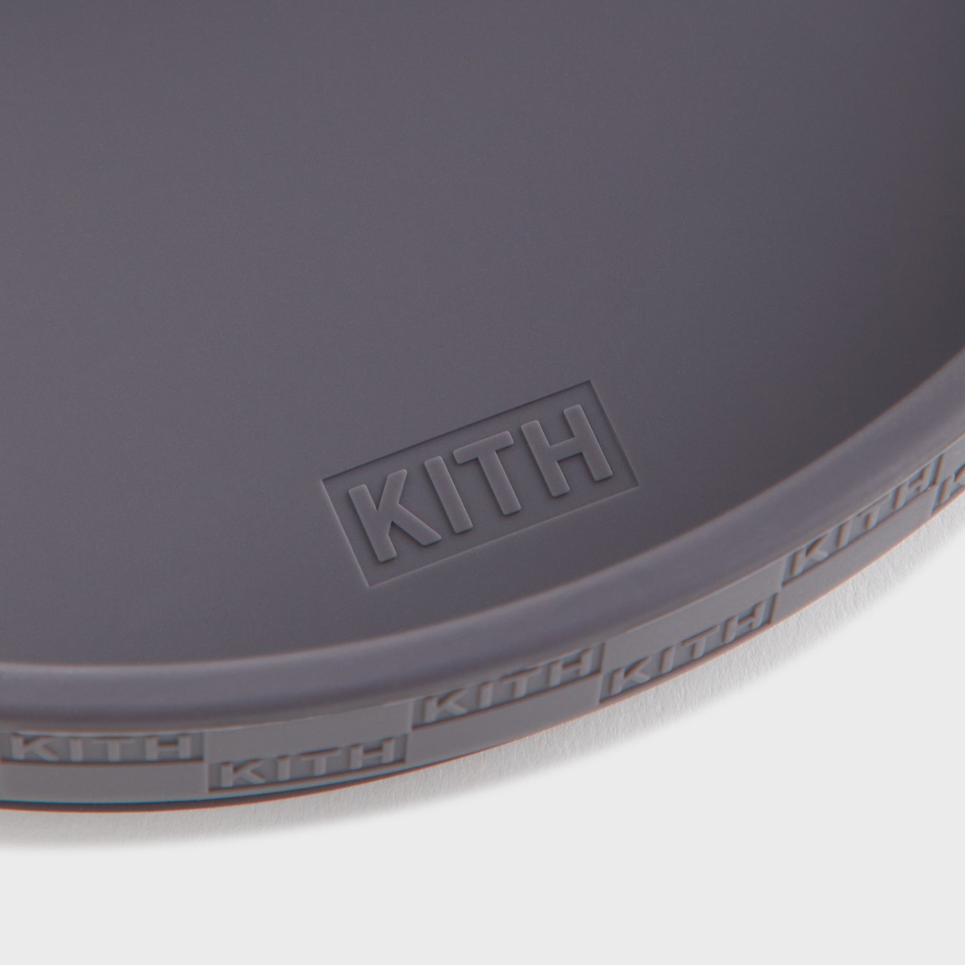 Kith Kids for Mushie Silicone Suction Plate - Hurricane