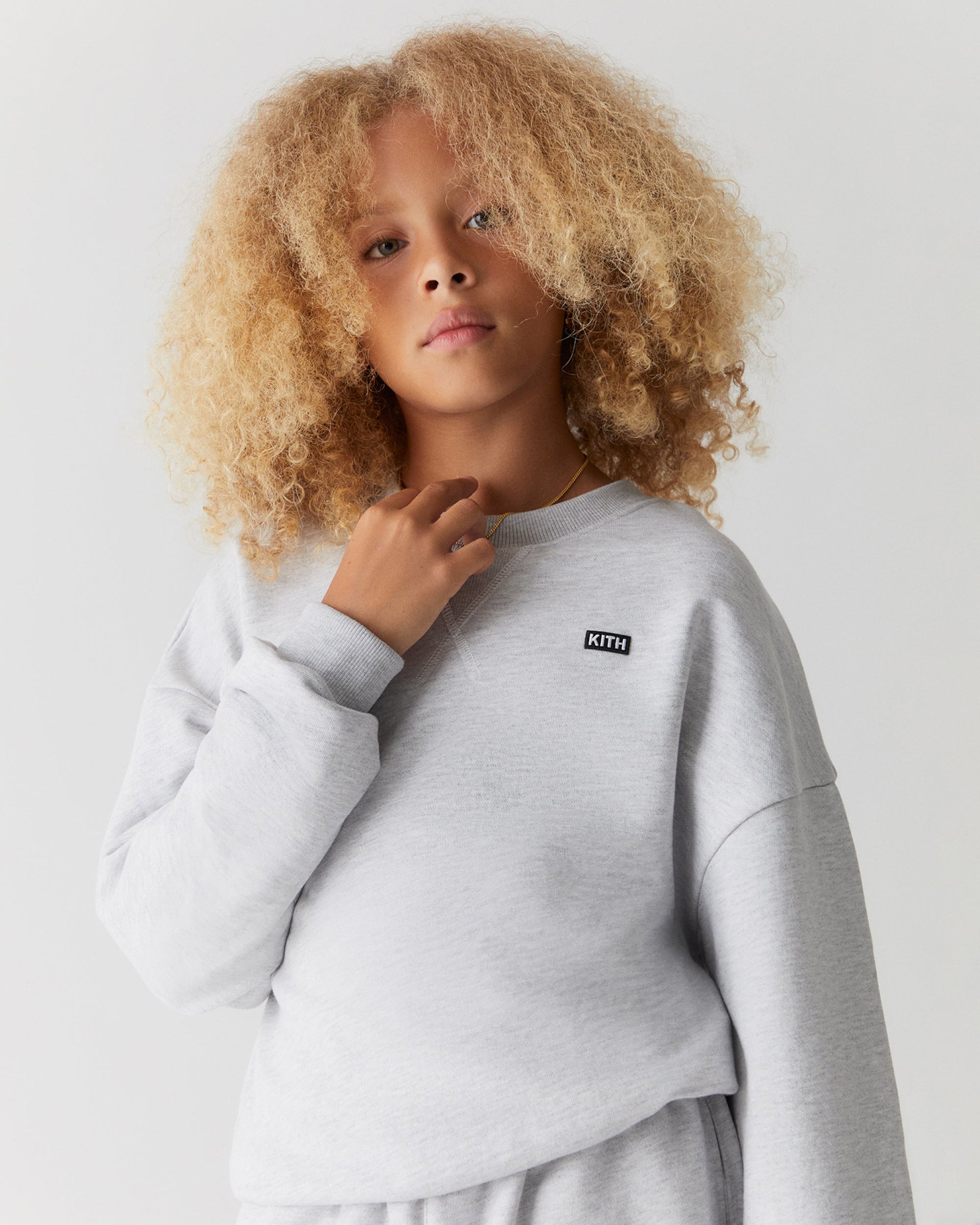 gid://shopify/MediaImage/46501826625812