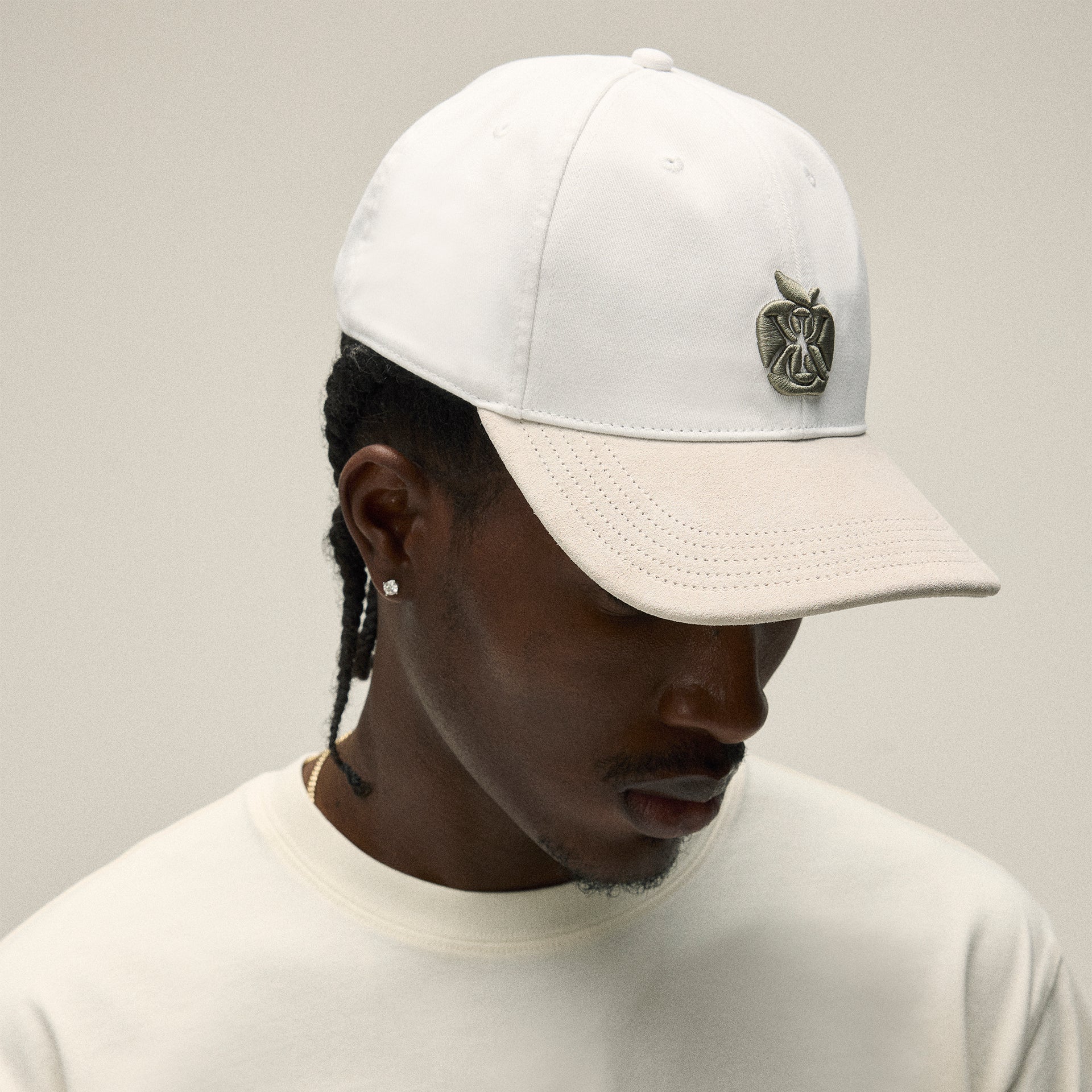 Kith Two Tone Suede Brim Aaron Classic Cap - White