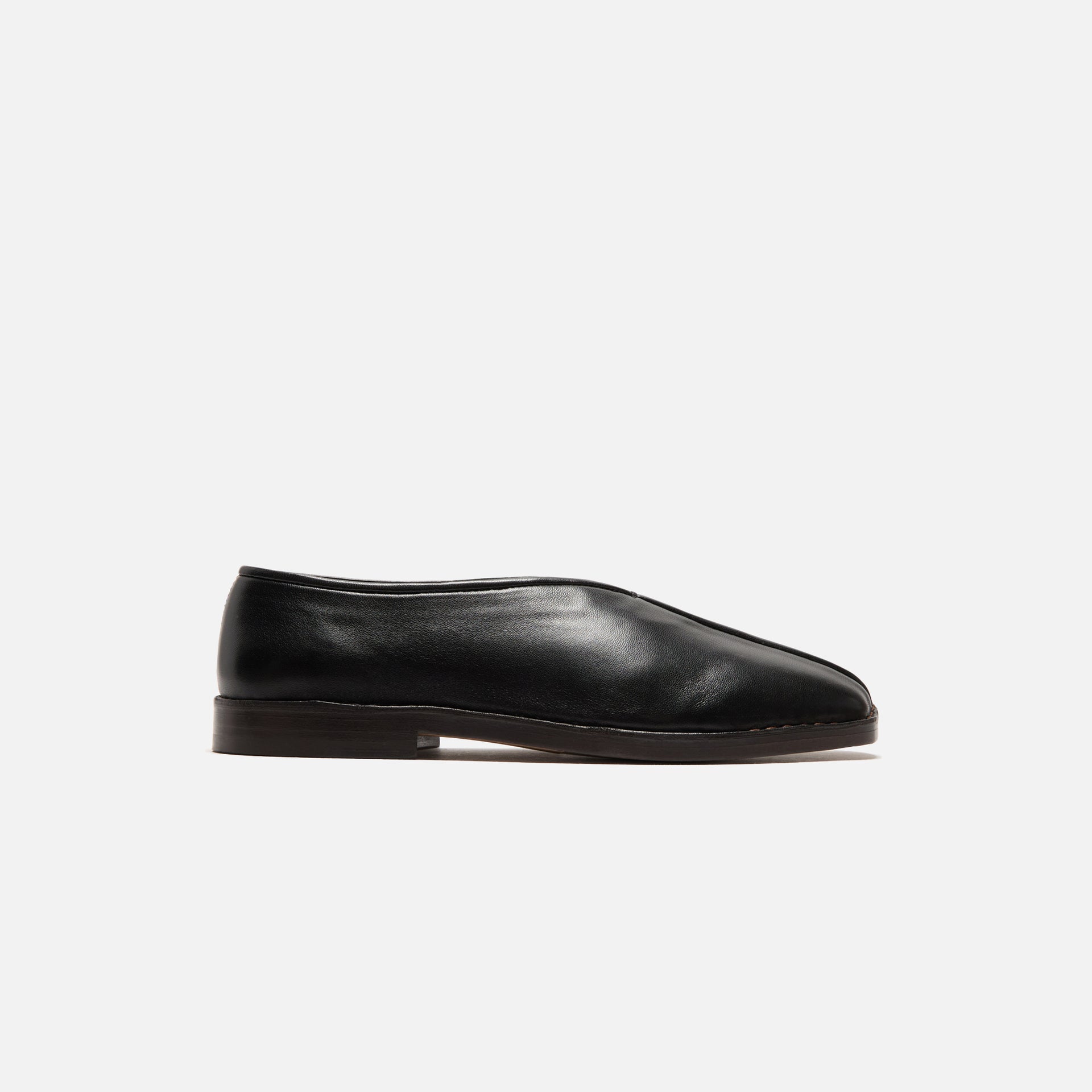 Lemaire Flat Piped Slippers - Black