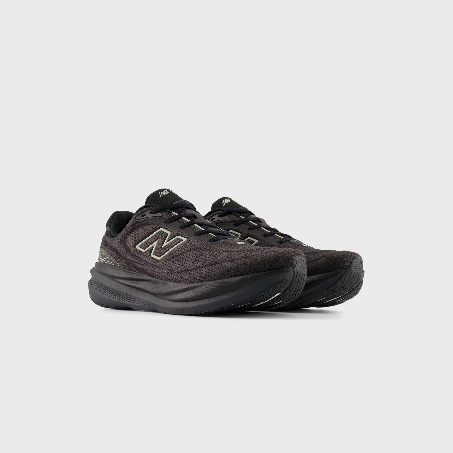 New Balance 1080v15 - Black / Faded Black / Olivine