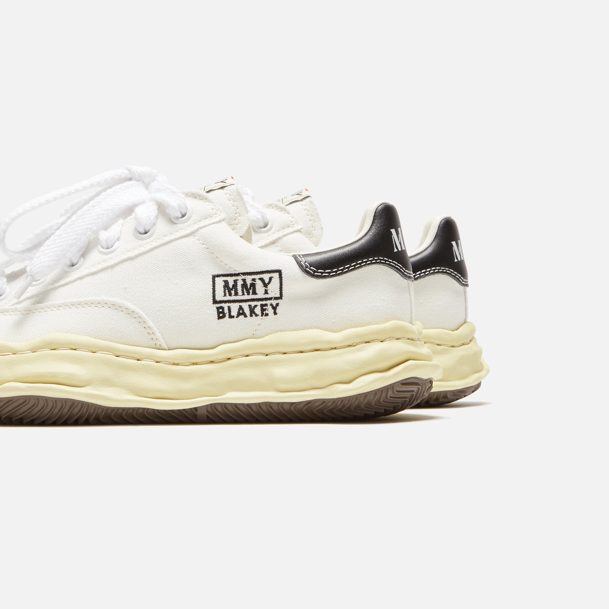 Mihara Yasuhiro Blakey Low - White – Kith