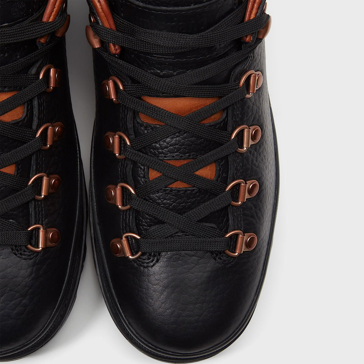 Timberland World Hiker Low with GORE-TEX Membrane - Black Full-Grain / Rust
