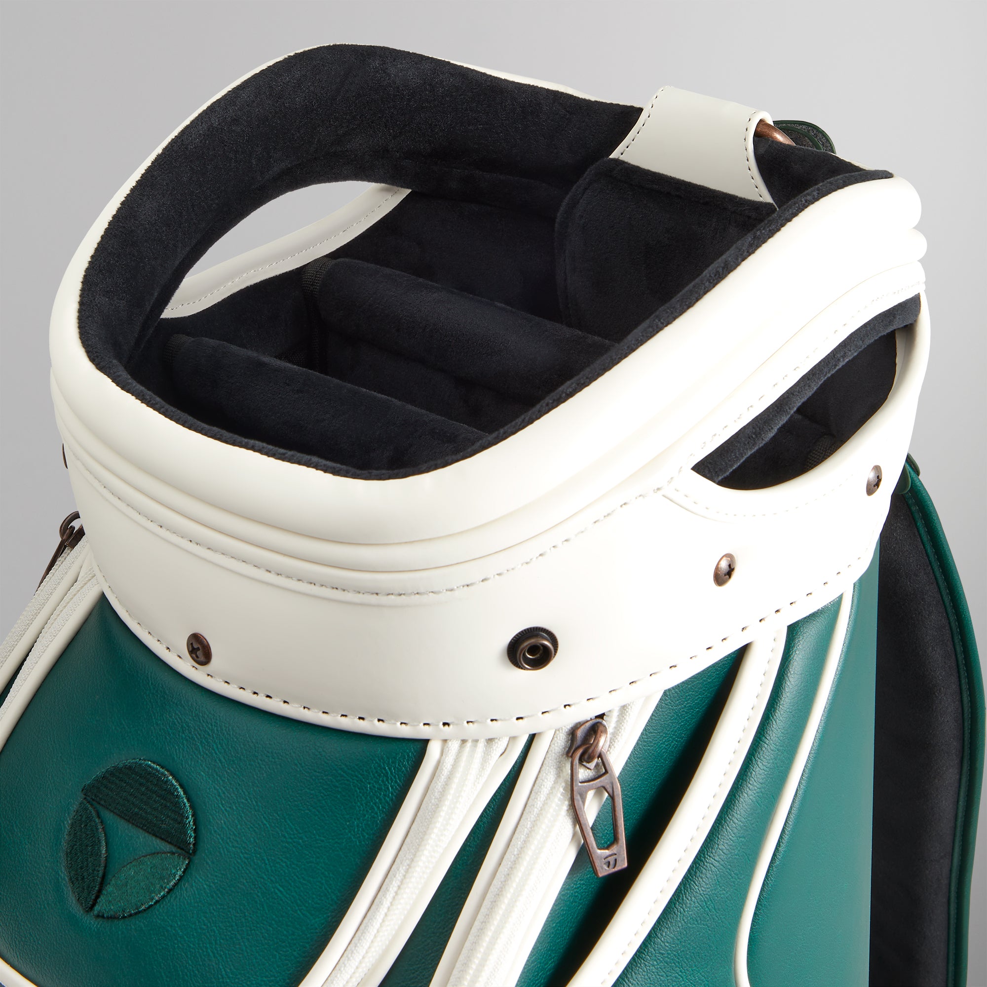 Kith for TaylorMade Flextech Stand Bag - White – Kith Europe