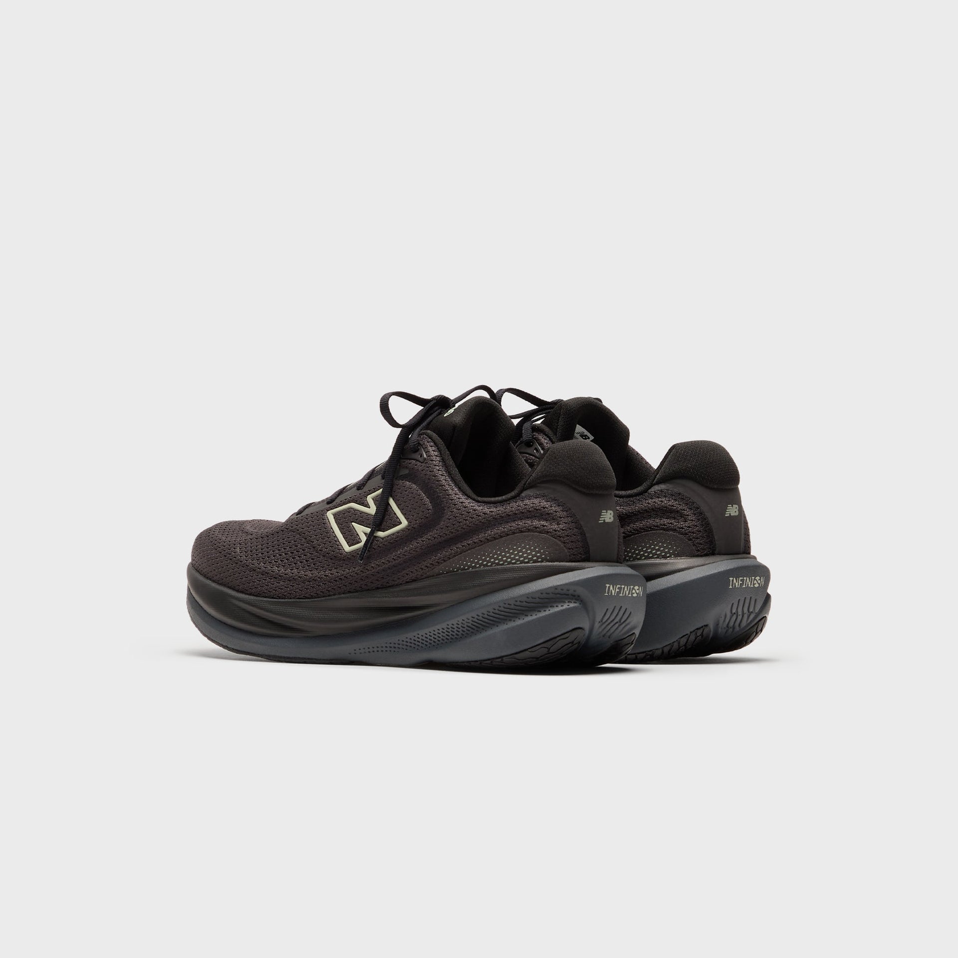 New Balance 1080v15 - Black / Faded Black / Olivine